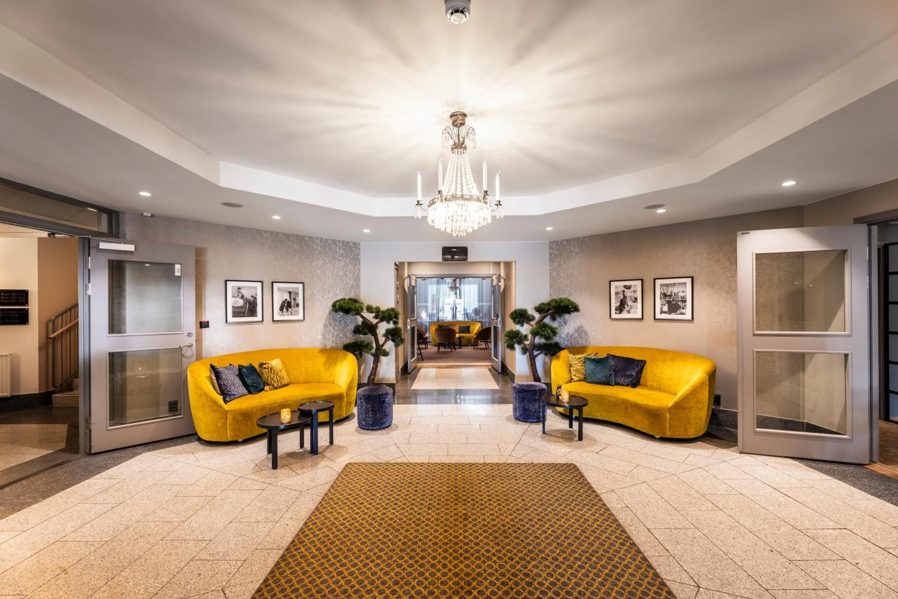 Lobby or reception in Thon Partner Hotel Dockyard