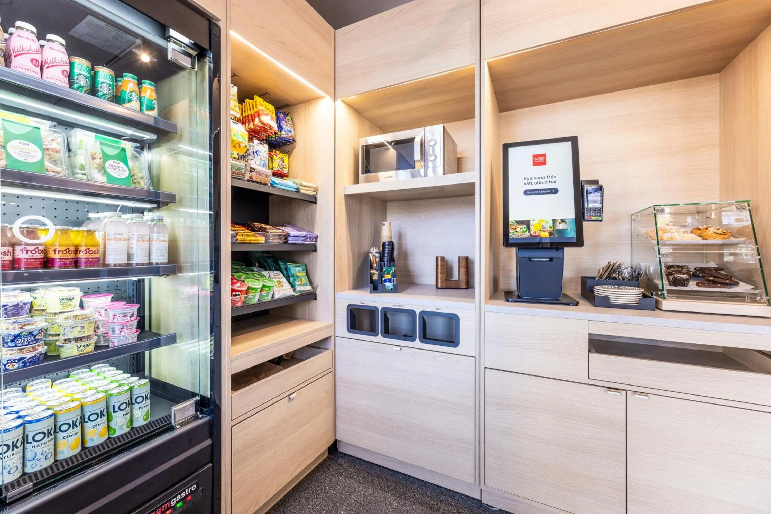 Restaurant/places to eat in Thon Partner Hotel Dockyard