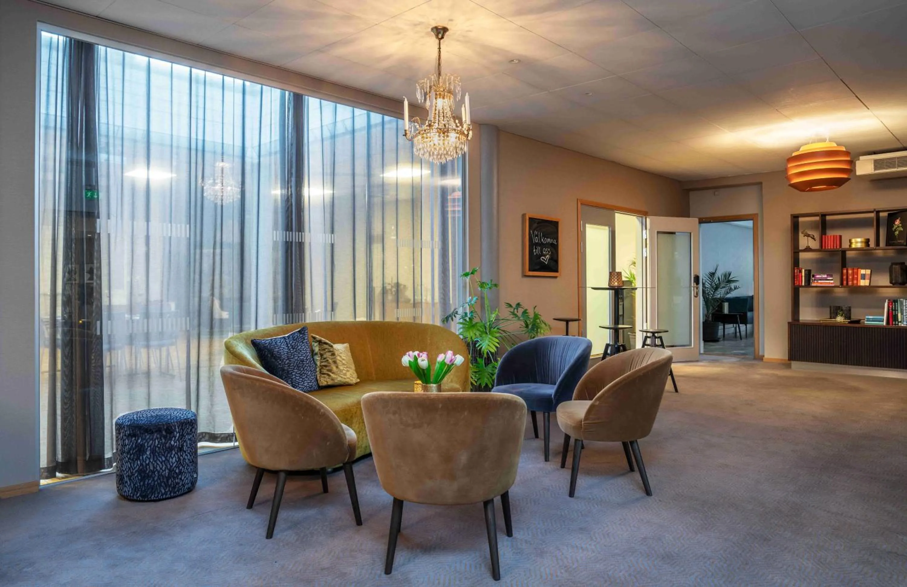 Lobby or reception in Thon Partner Hotel Dockyard