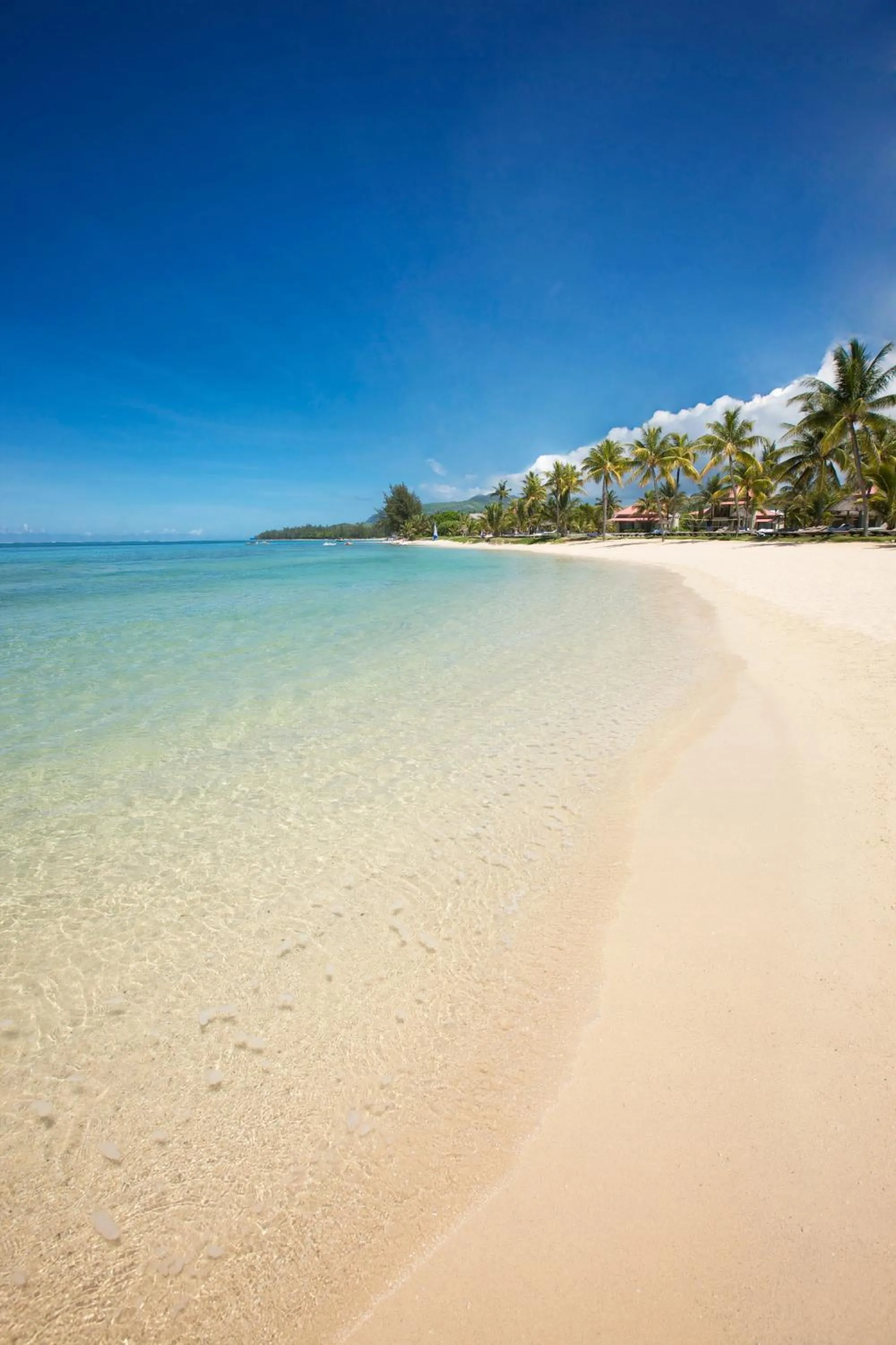 Beach in Tamassa Bel Ombre