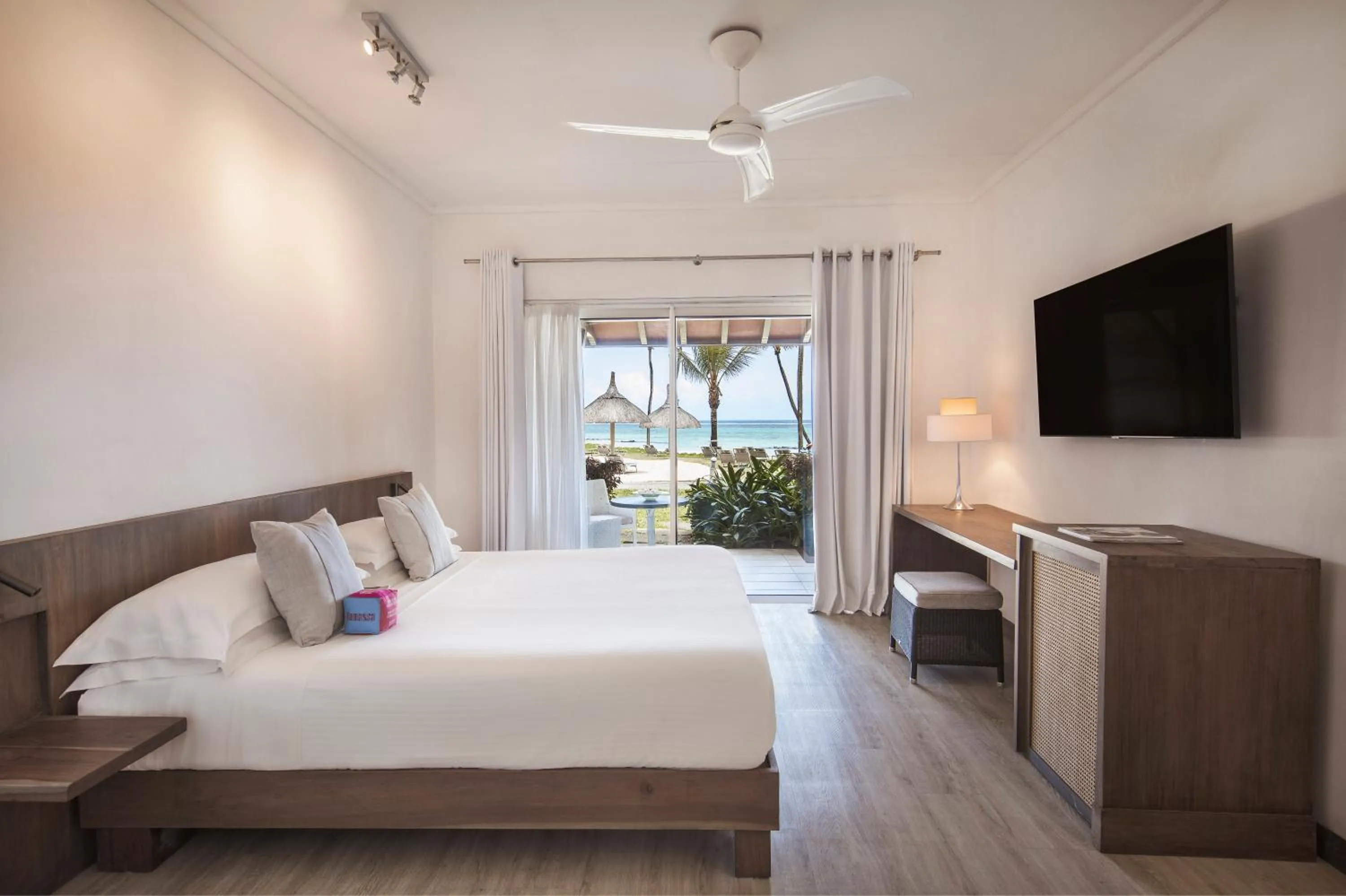 Bed in Tamassa Bel Ombre