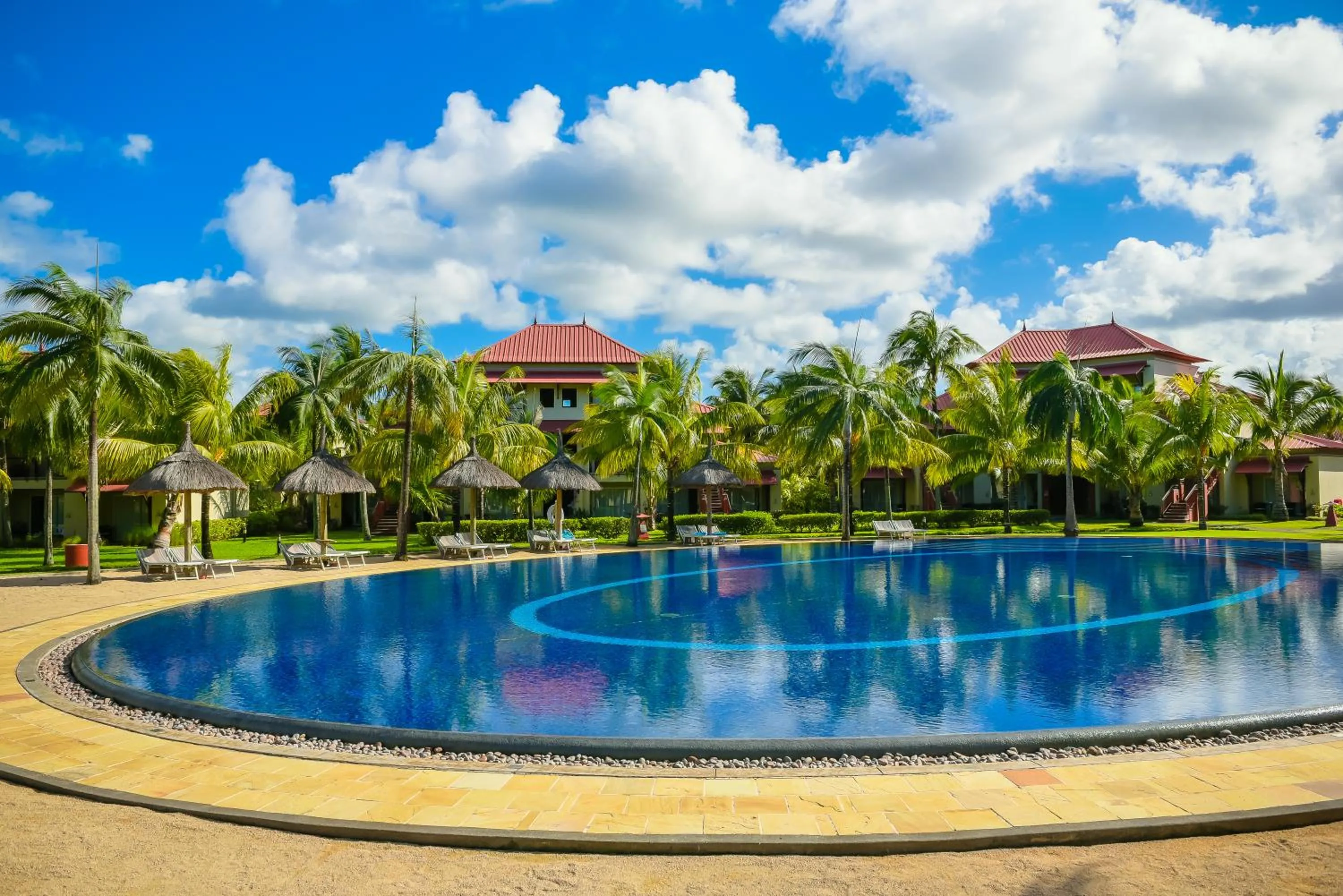 Swimming pool in Tamassa Bel Ombre