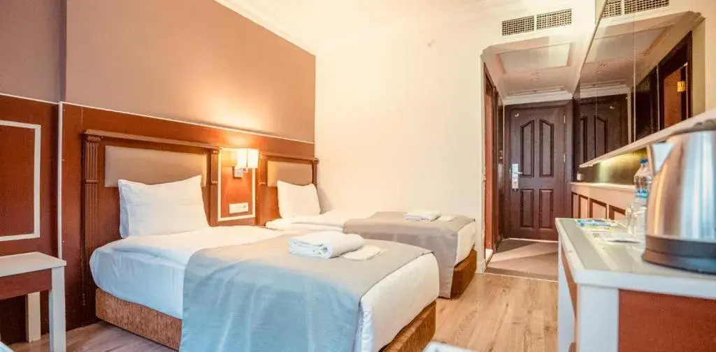 Twin Room in Seminal Hotel Taksim Twin Room in Seminal Hotel Taksim