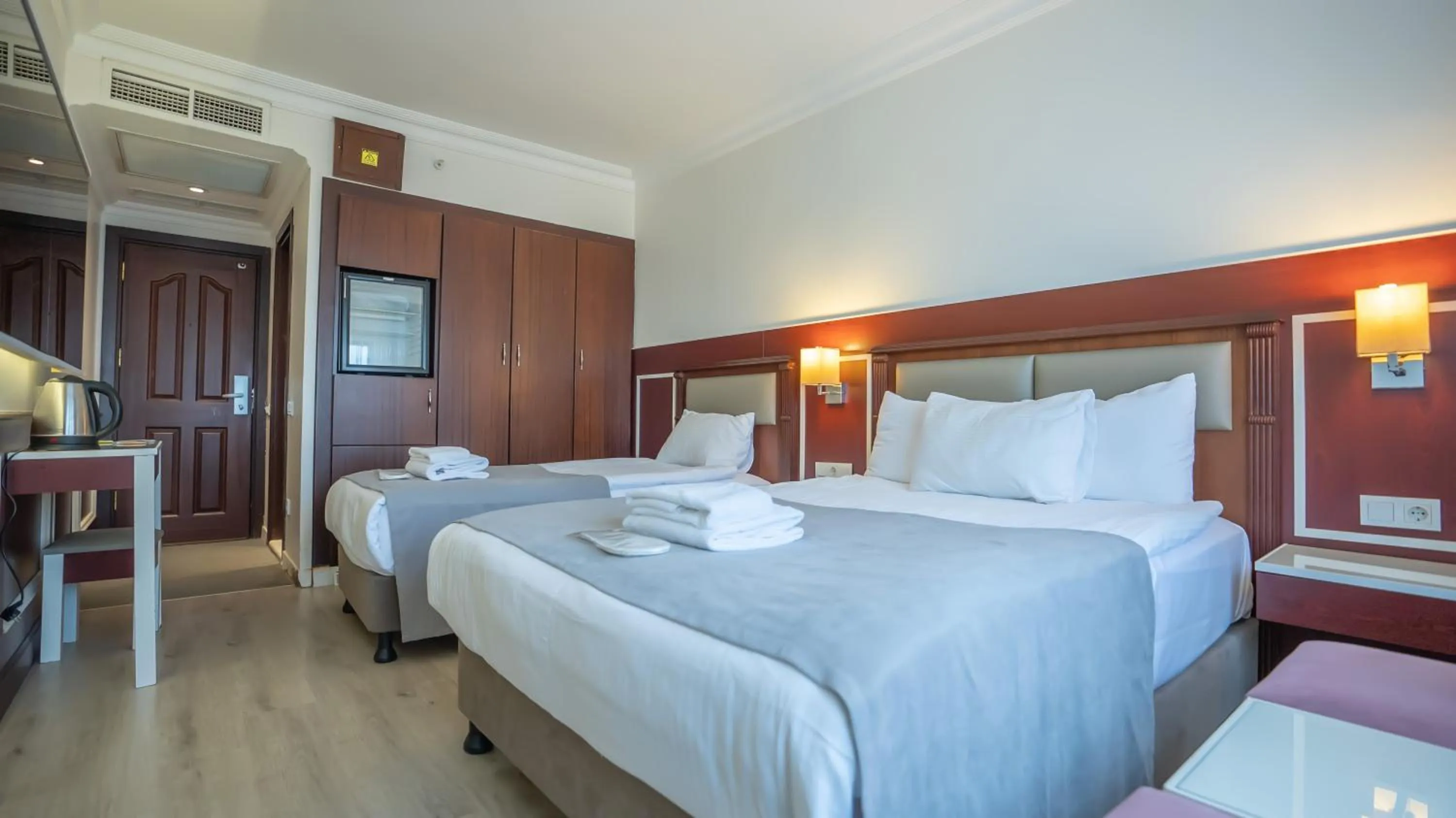 Bed in Seminal Hotel Taksim