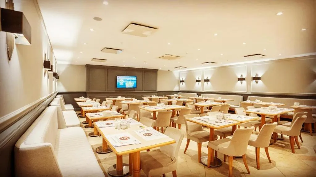 Restaurant/places to eat in Seminal Hotel Taksim