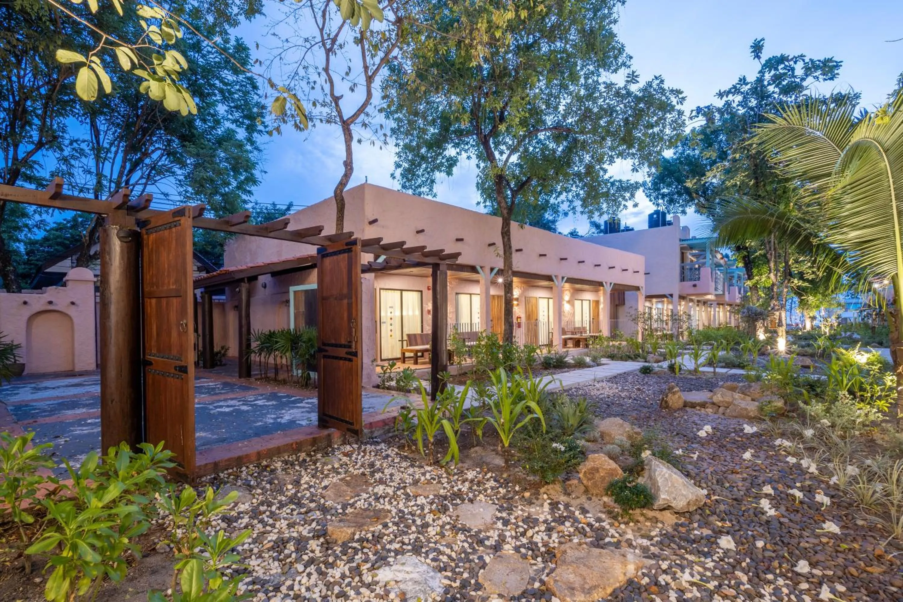 Property building in Baan Samui Resort - SHA Extra Plus