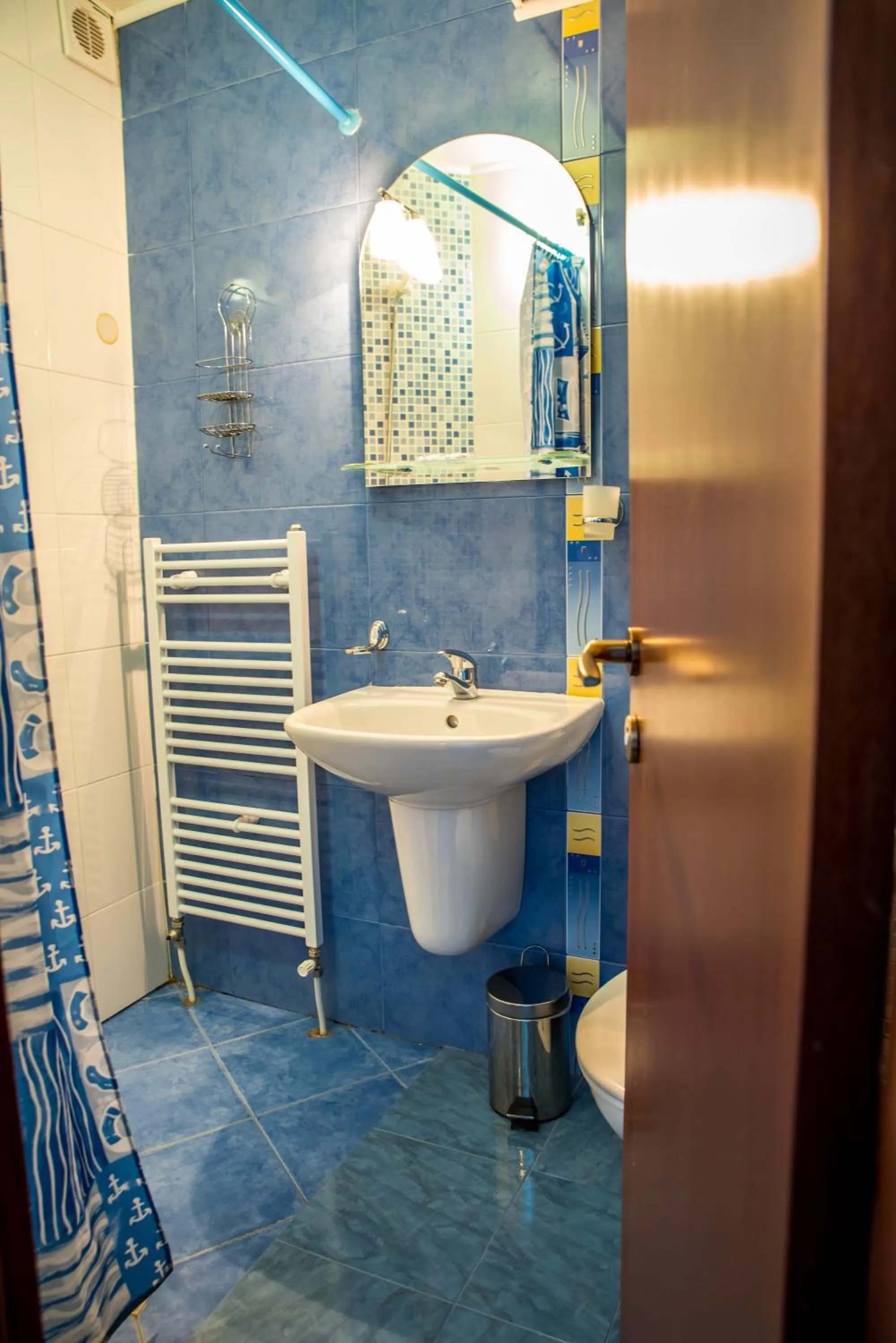 Bathroom in Bariakov Family Hotel