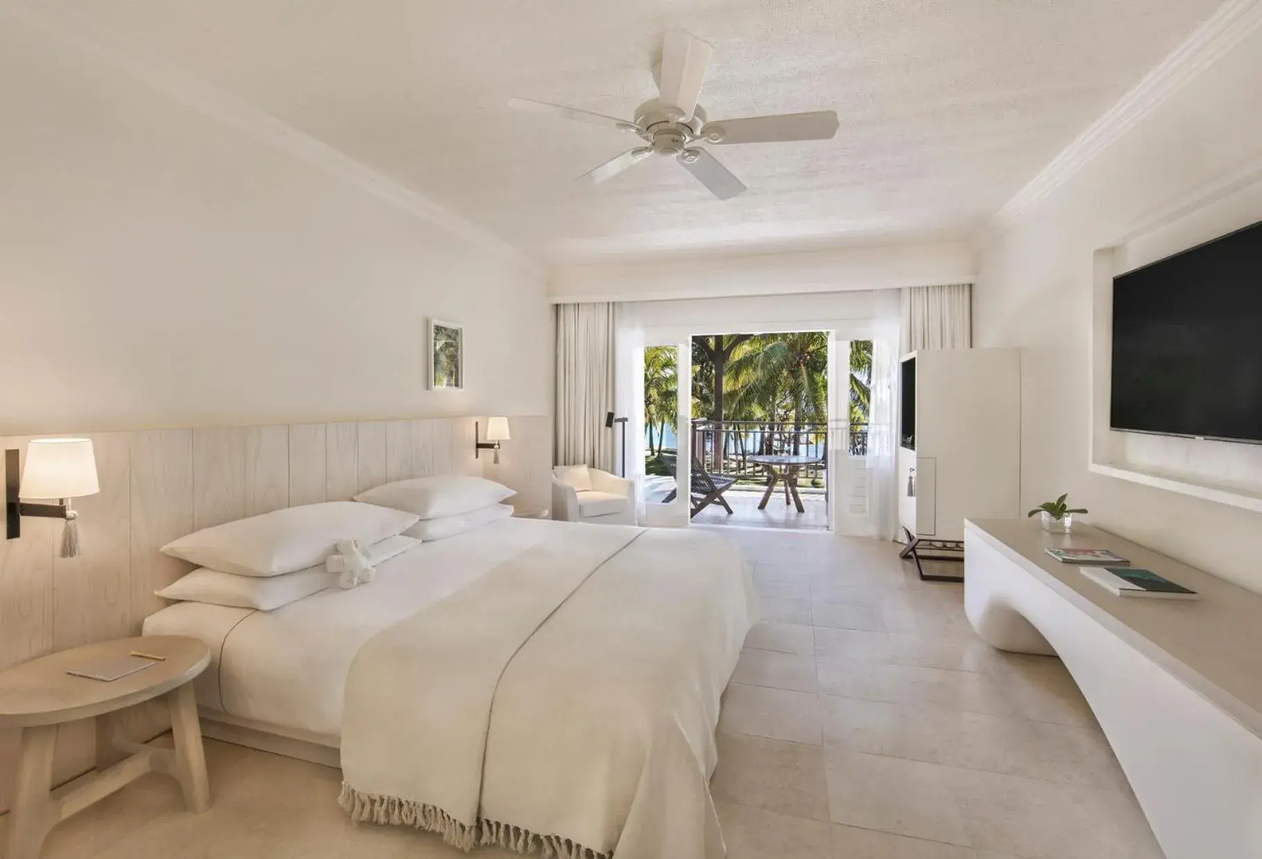 Junior Suite in LUX* Le Morne Resort Junior Suite in LUX* Le Morne Resort