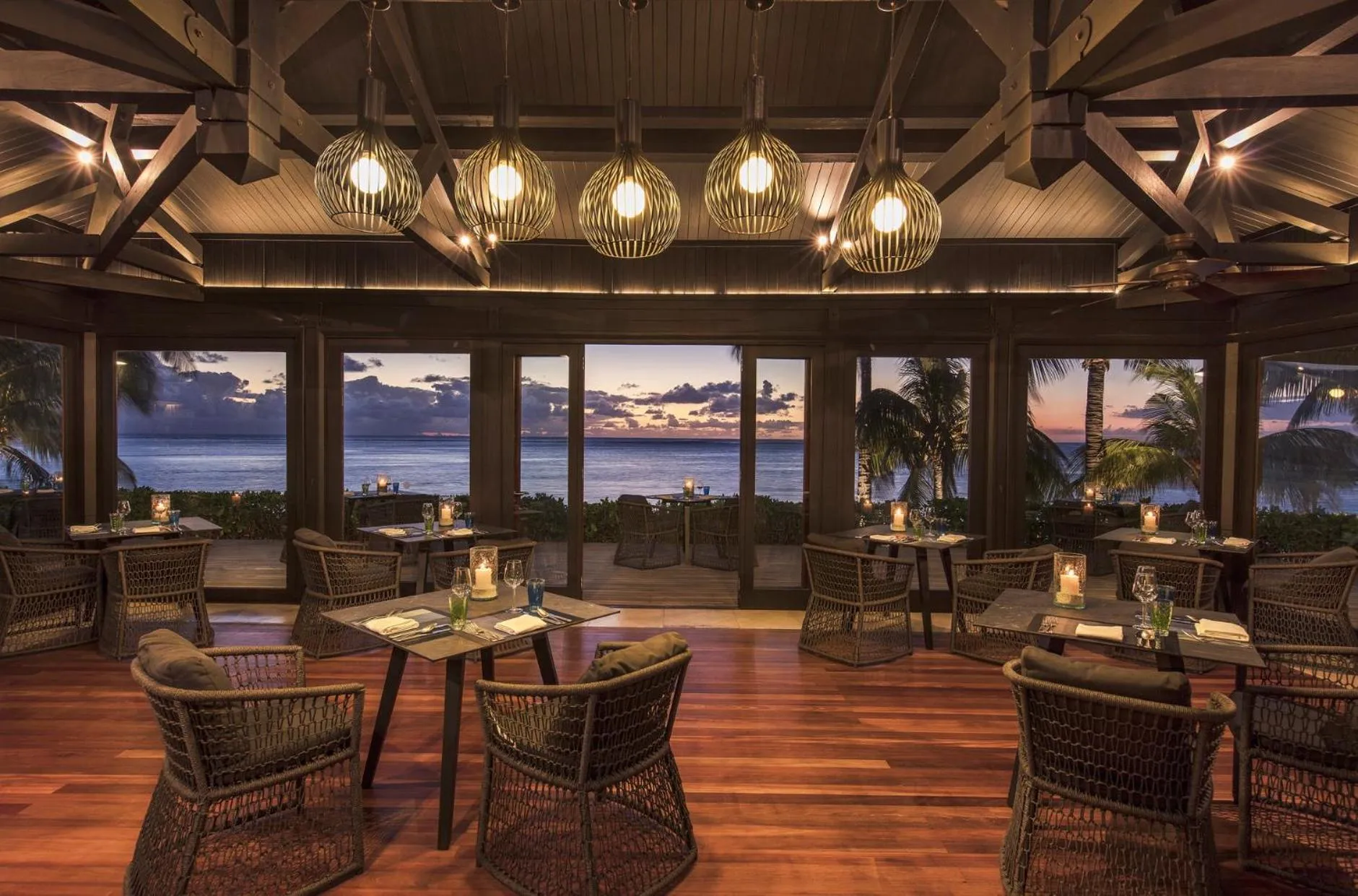 Restaurant/places to eat in LUX* Le Morne Resort