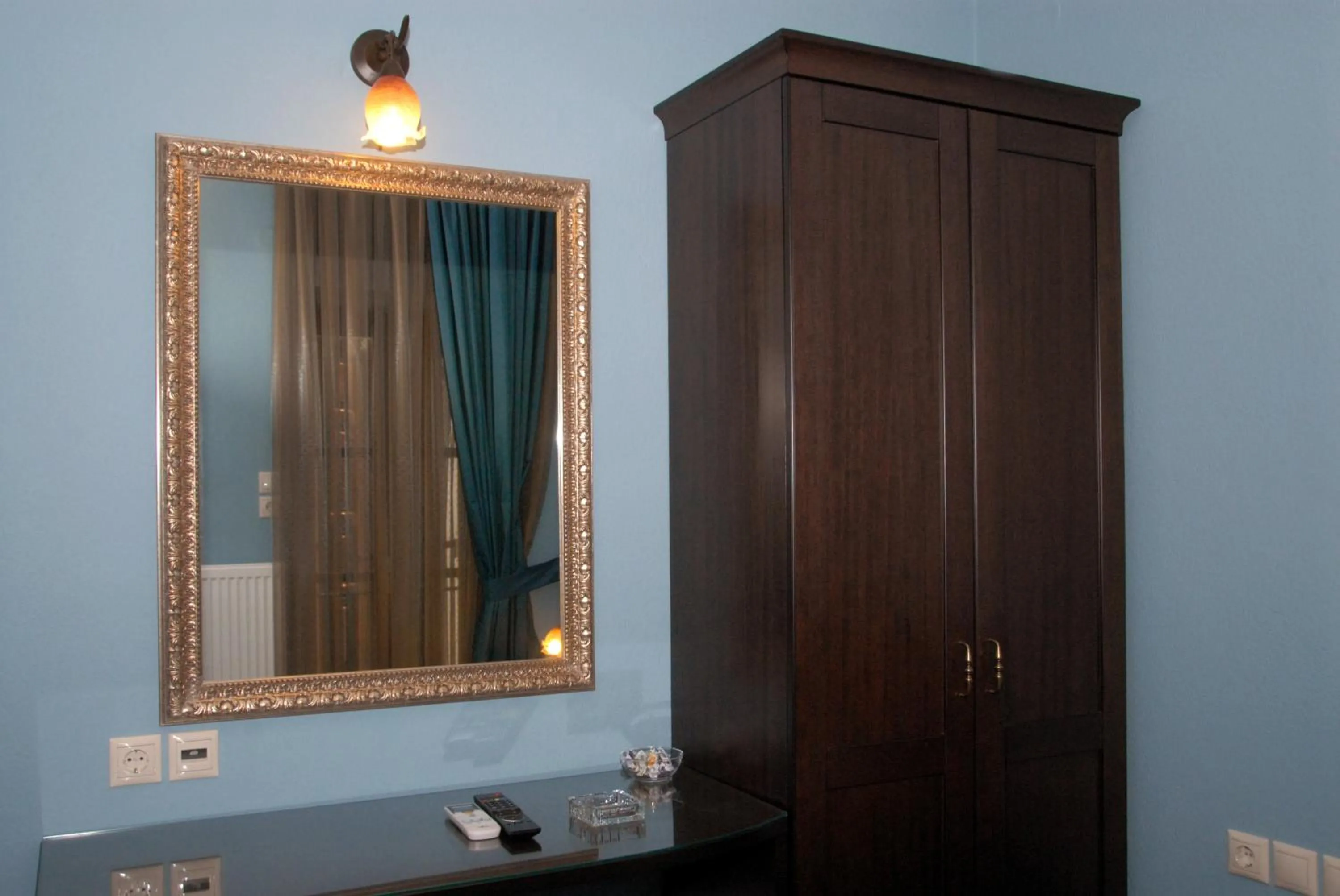 Decorative detail in Hotel Filoxenia