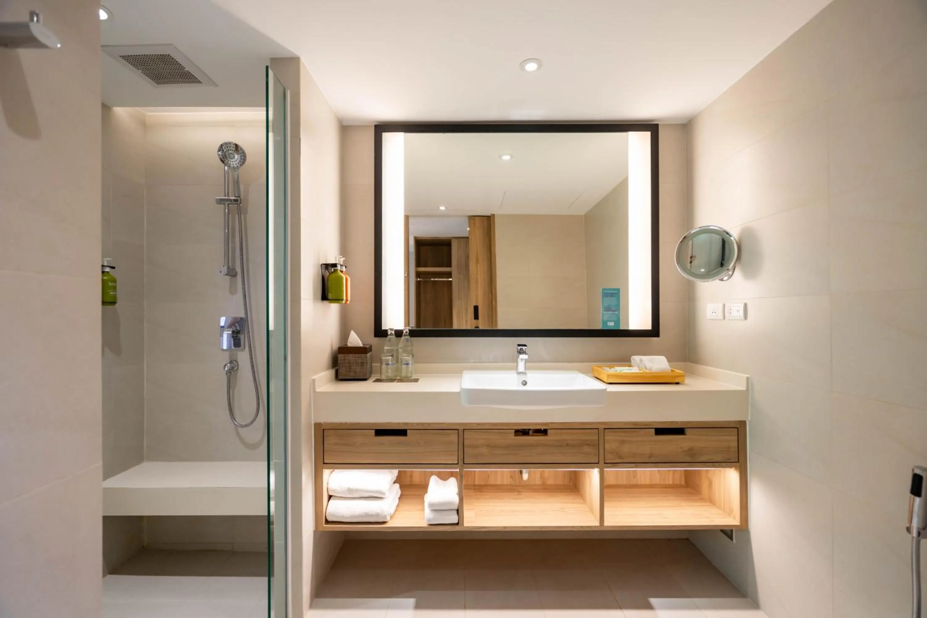 Bathroom in Holiday Inn Resort Krabi Ao Nang Beach by IHG