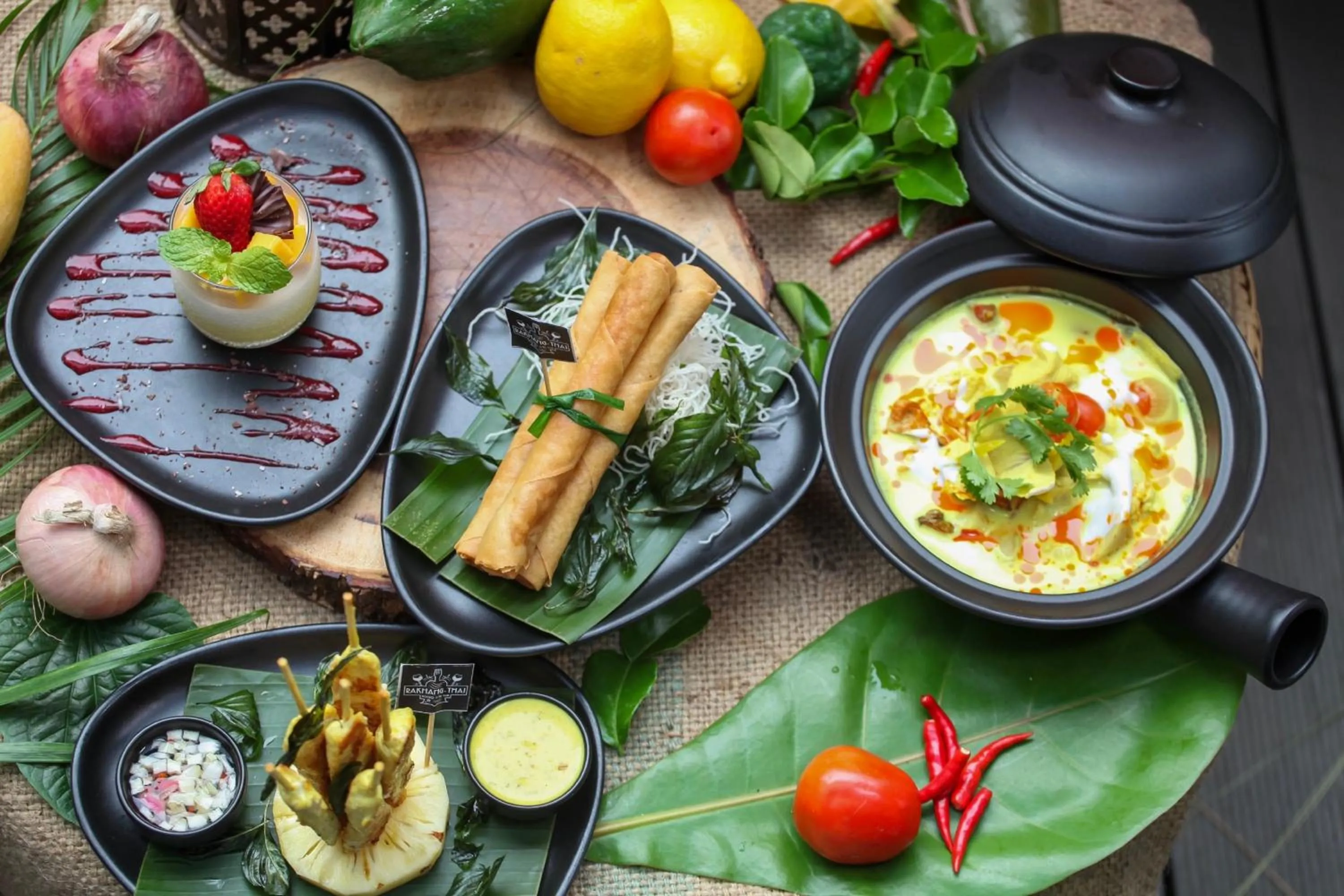 Restaurant/places to eat in Holiday Inn Resort Krabi Ao Nang Beach by IHG