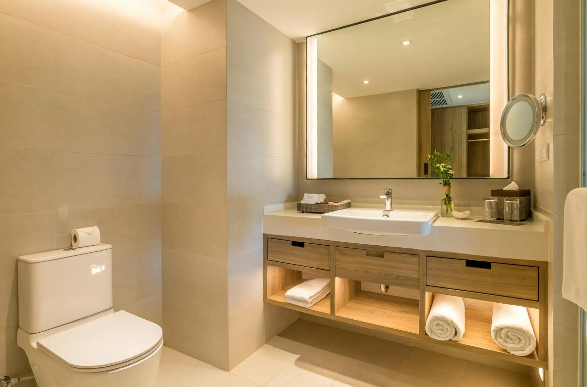 Bathroom in Holiday Inn Resort Krabi Ao Nang Beach by IHG