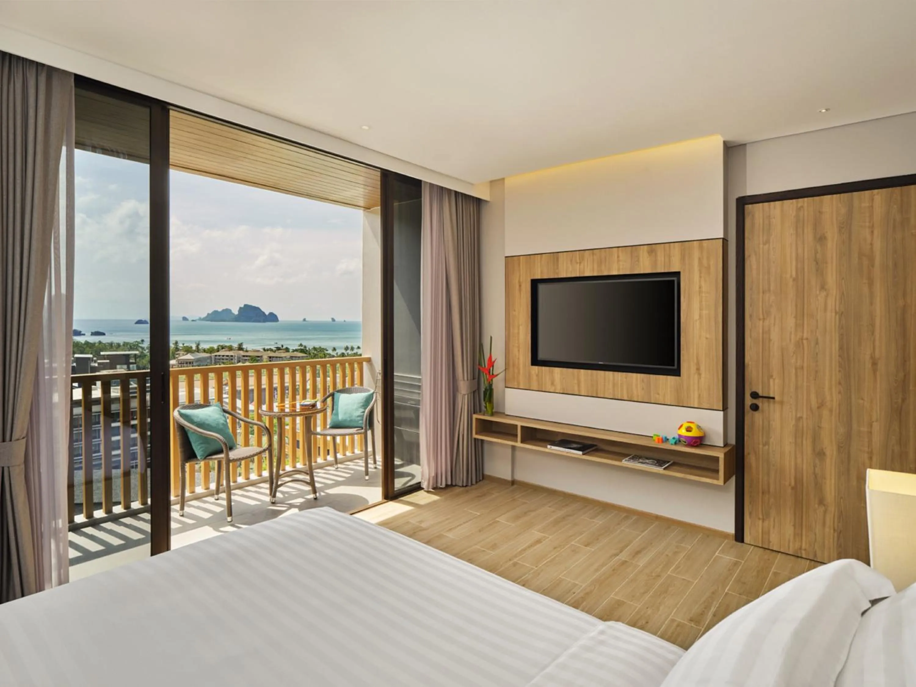 Photo of the whole room, Bed in Holiday Inn Resort Krabi Ao Nang Beach by IHG