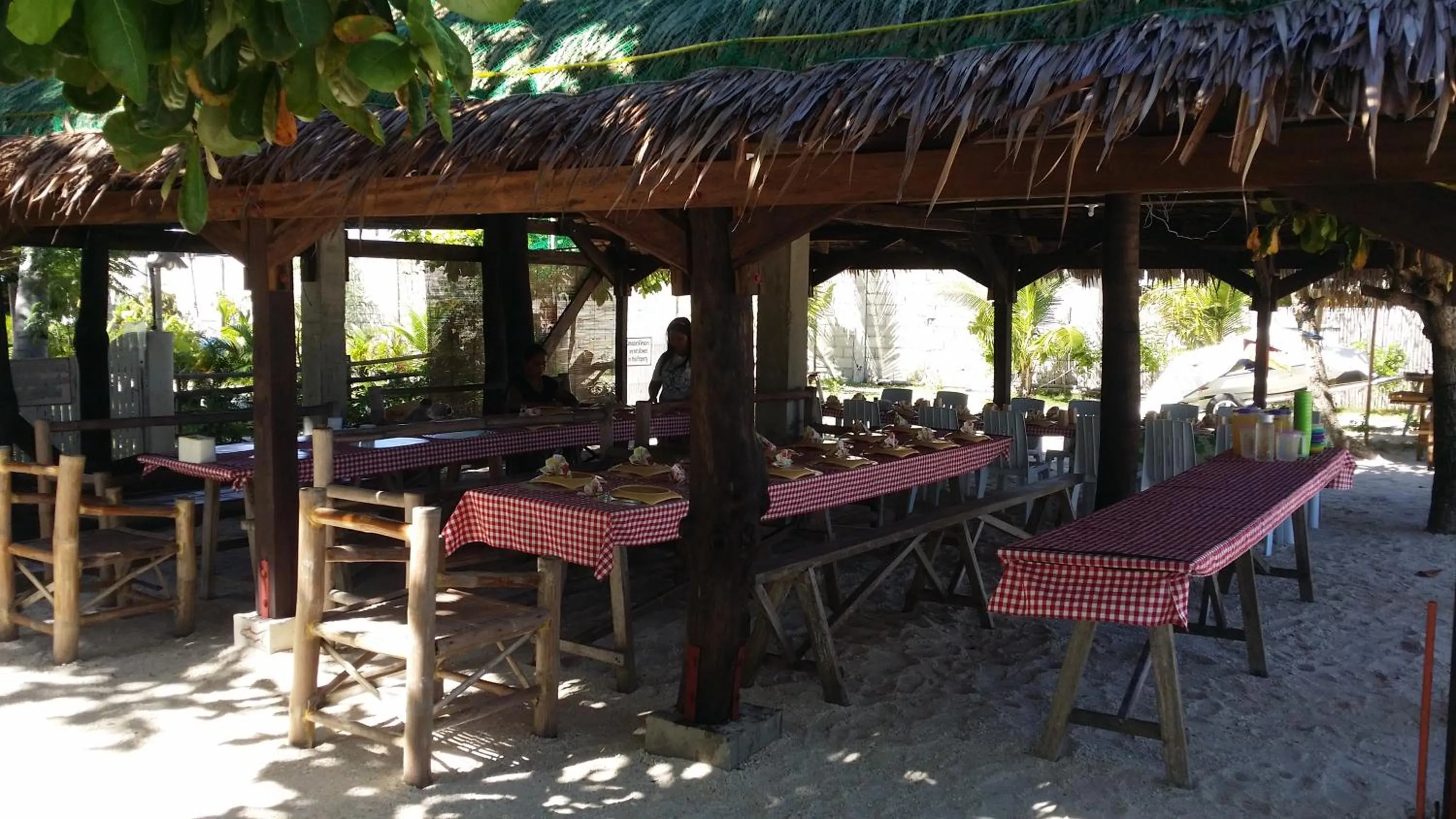 Restaurant/places to eat in AABANA Beach & Watersport Resort