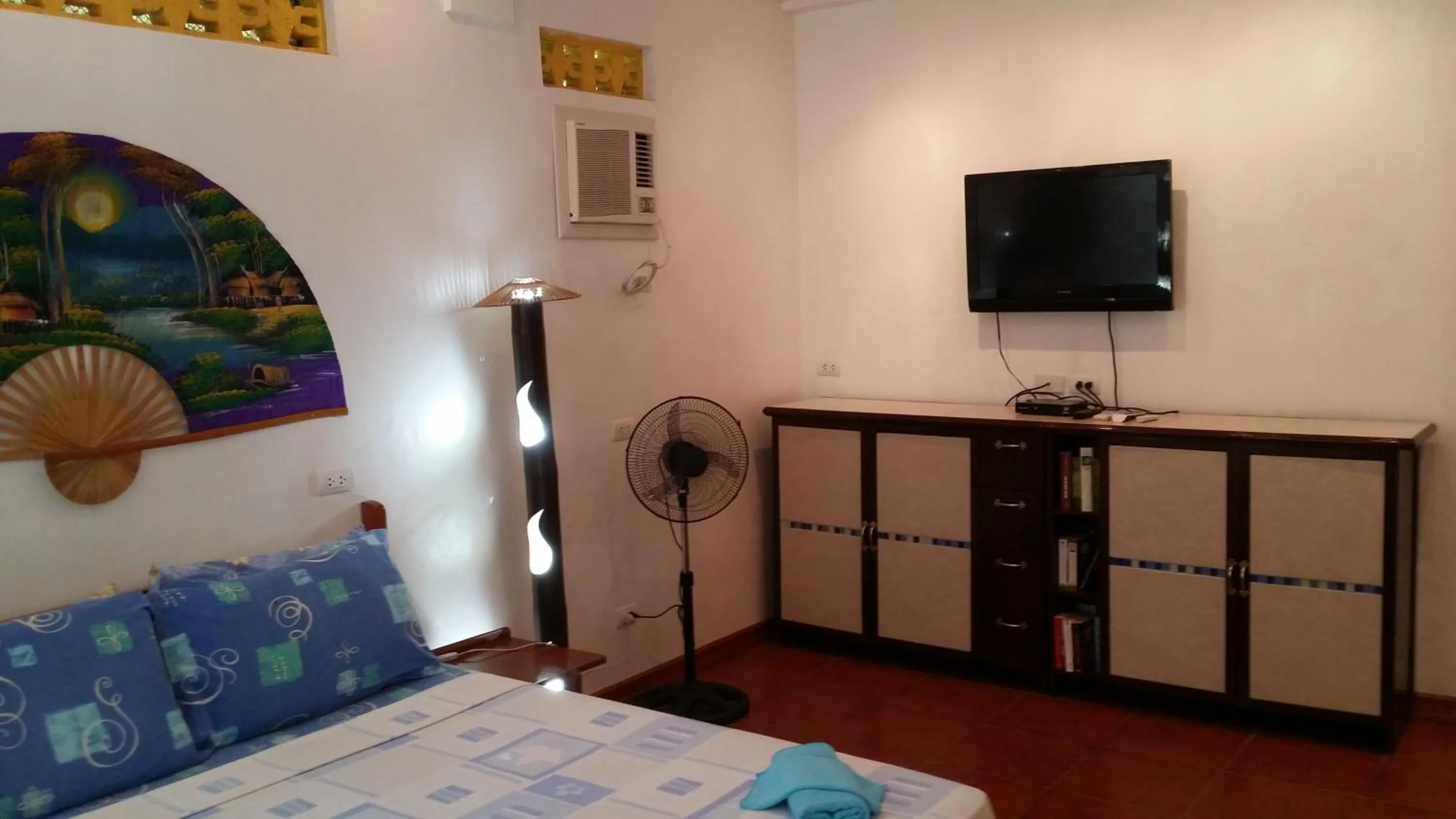 Bed in AABANA Beach & Watersport Resort