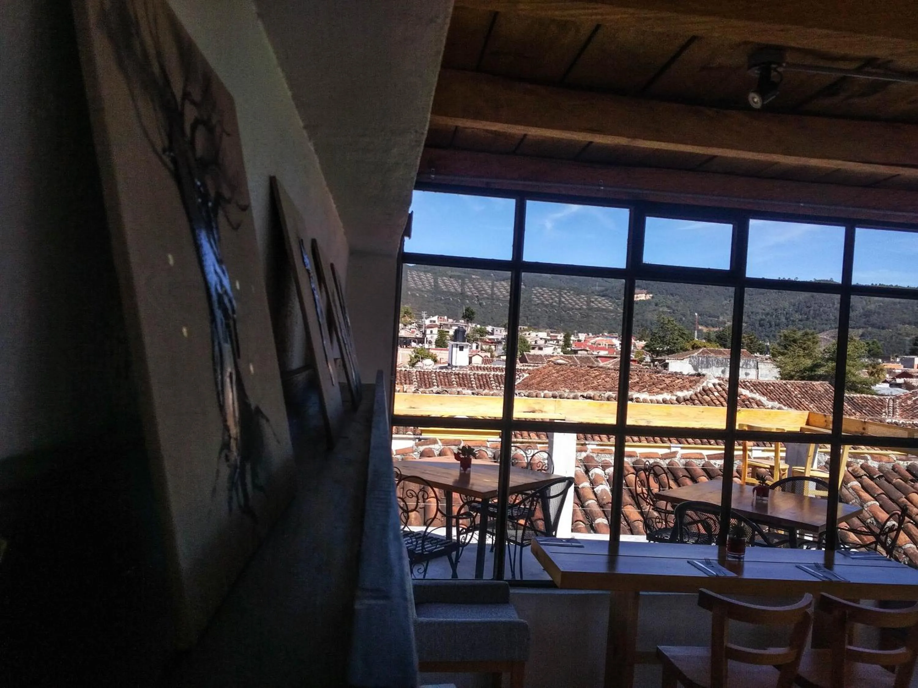 Decorative detail in La Tozi Hotel