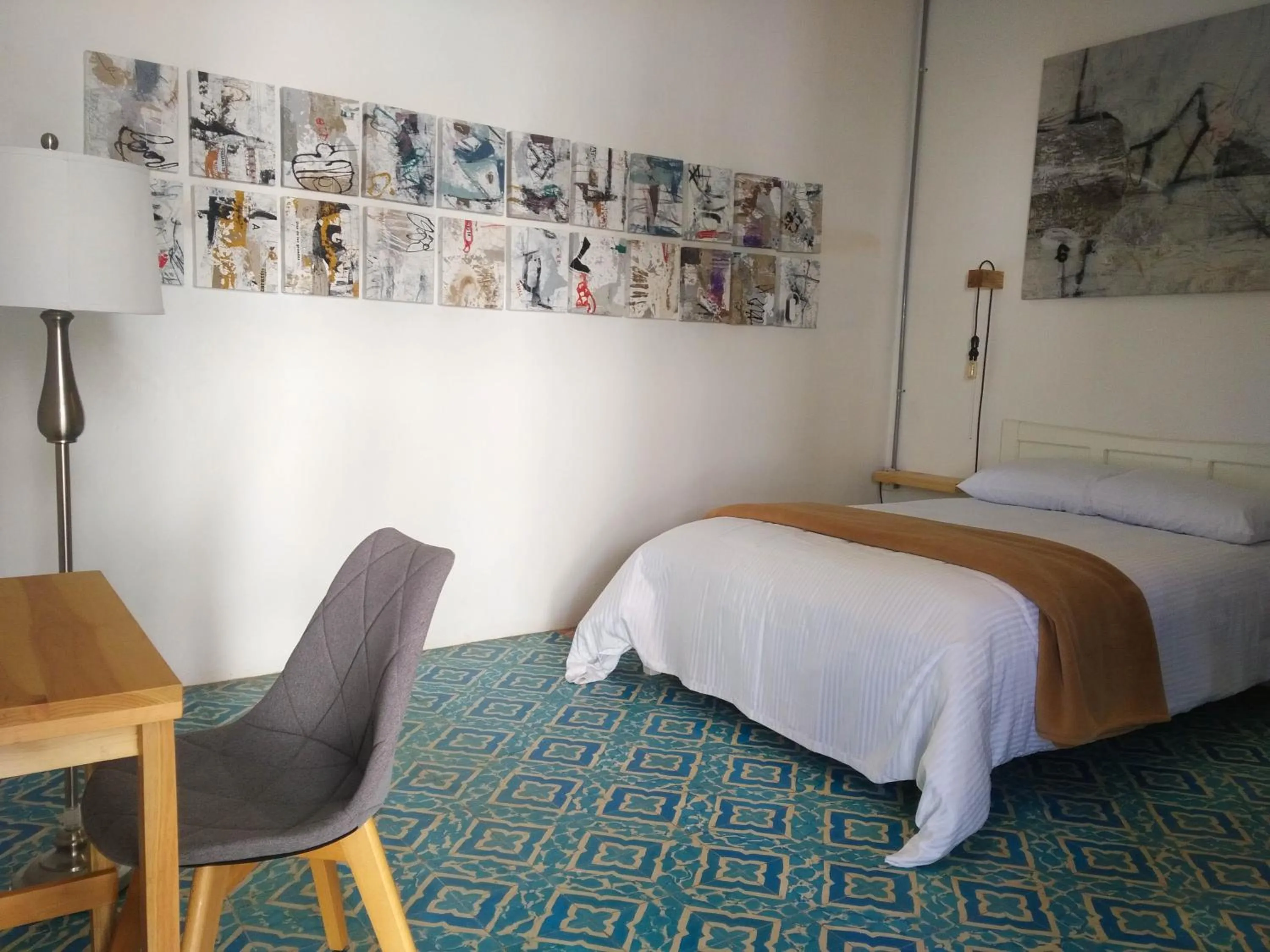 Photo of the whole room, Bed in La Tozi Hotel