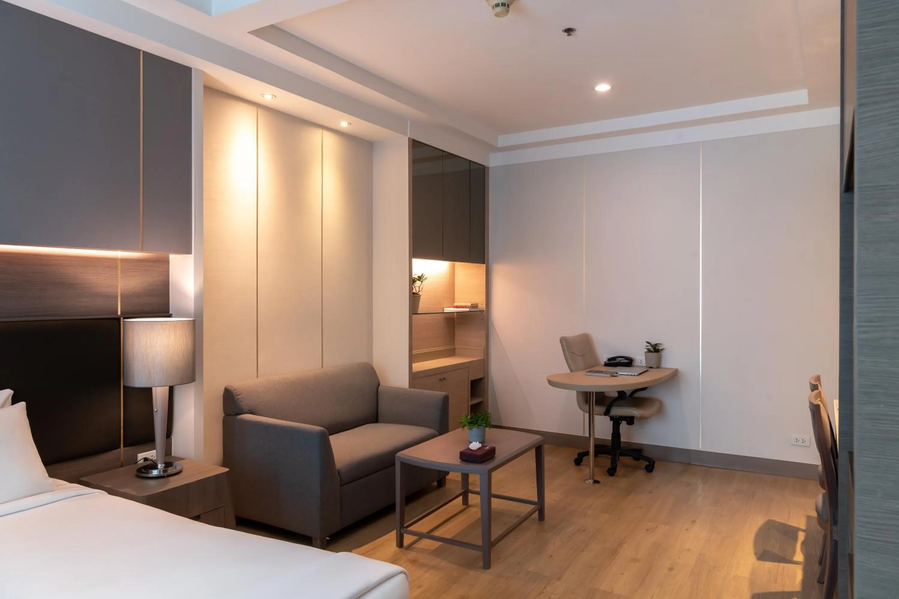 Bed in Jasmine City Hotel