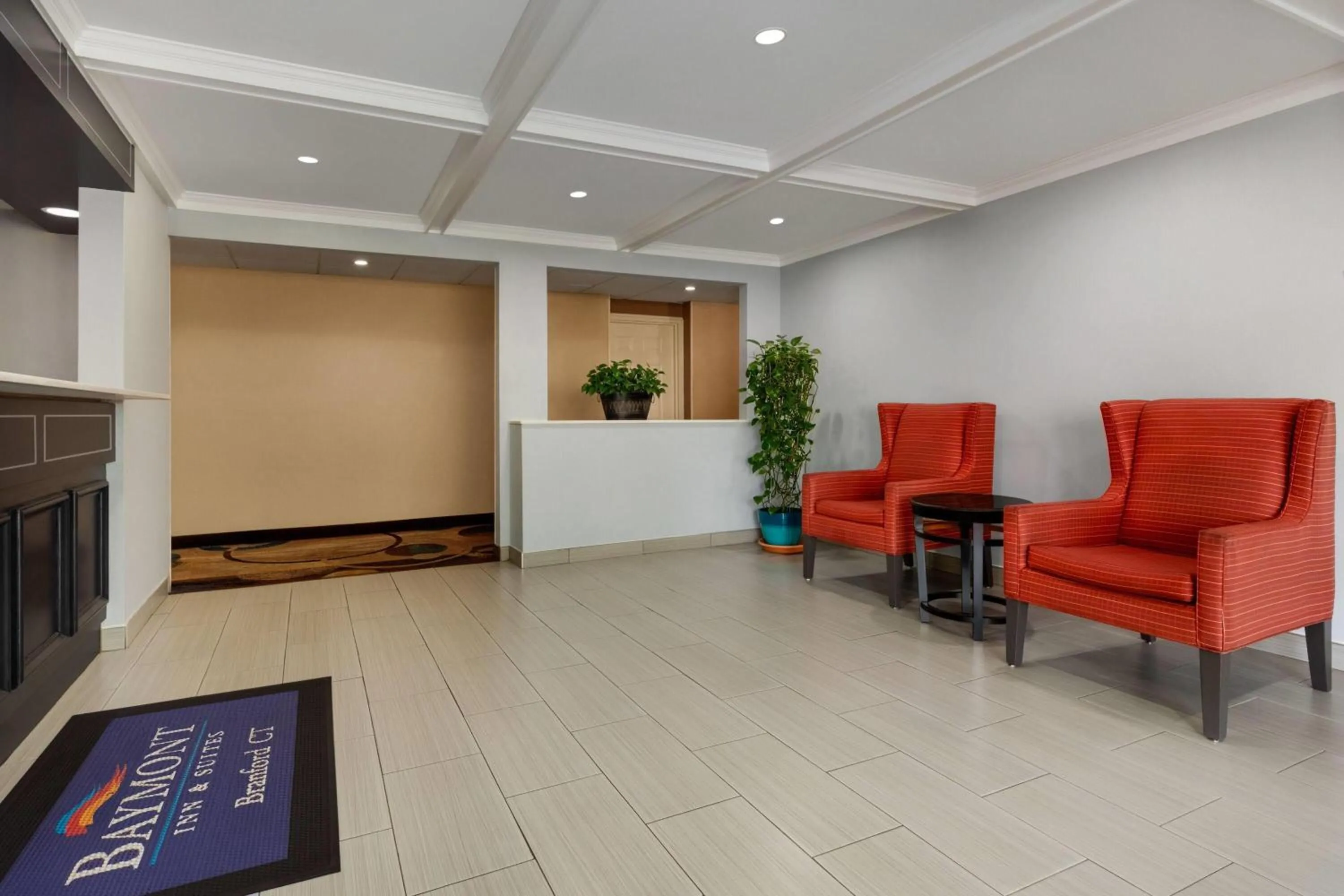 Lobby or reception in Baymont by Wyndham Branford/New Haven