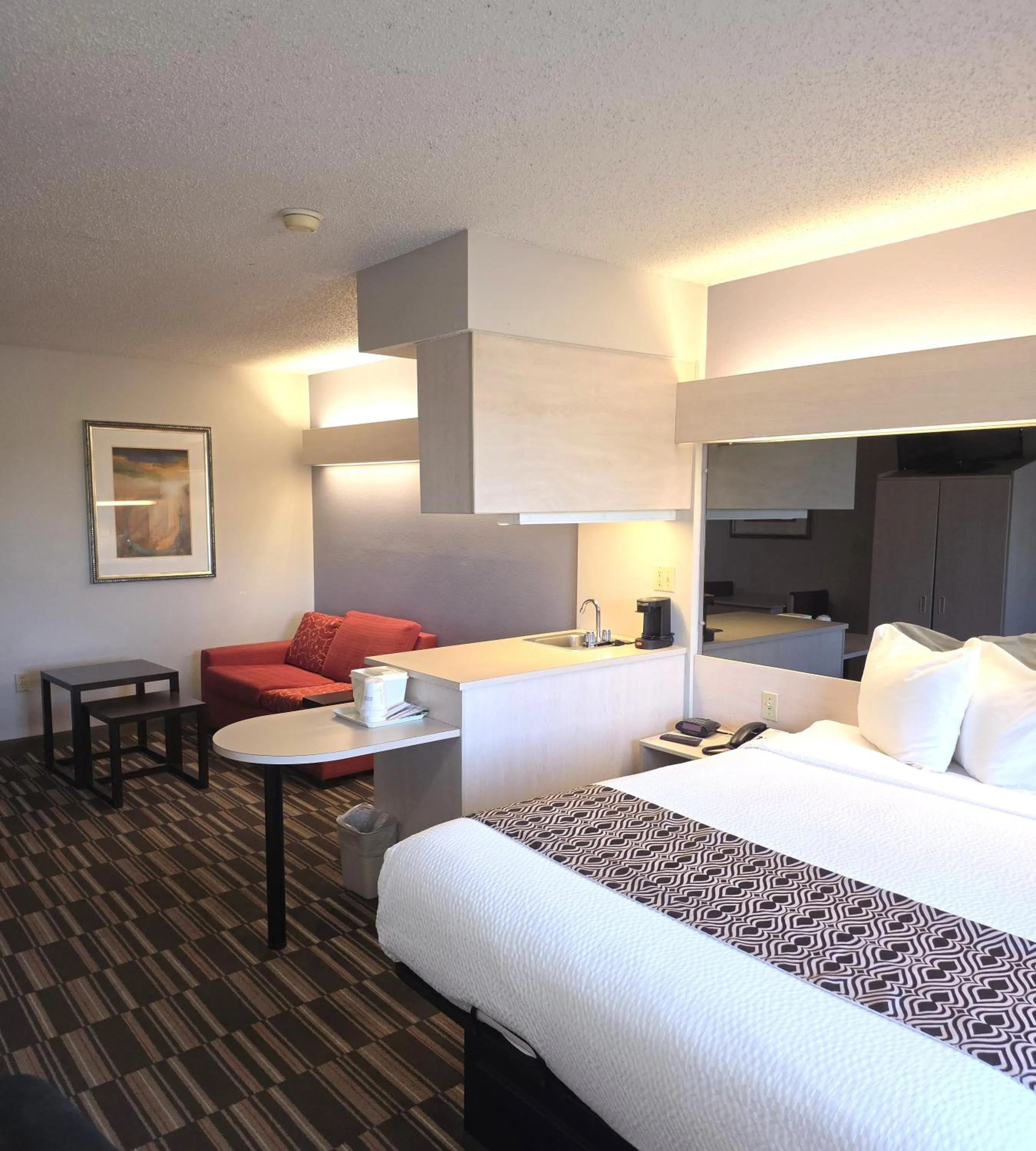 Bedroom, Bed in Microtel Inn & Suites Claremore Route 66