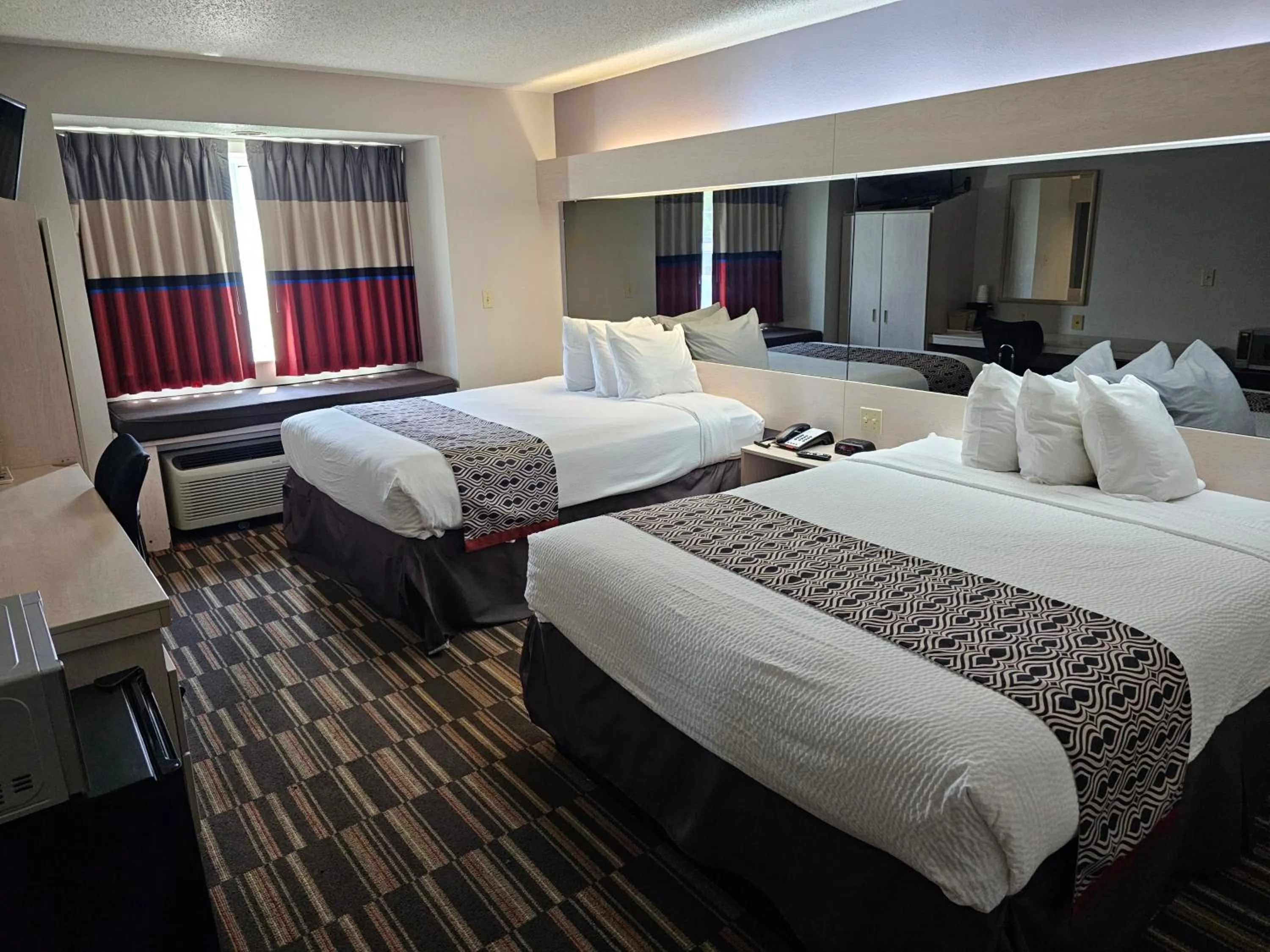 Queen Room with Two Queen Beds - Non-Smoking in Microtel Inn & Suites Claremore Route 66