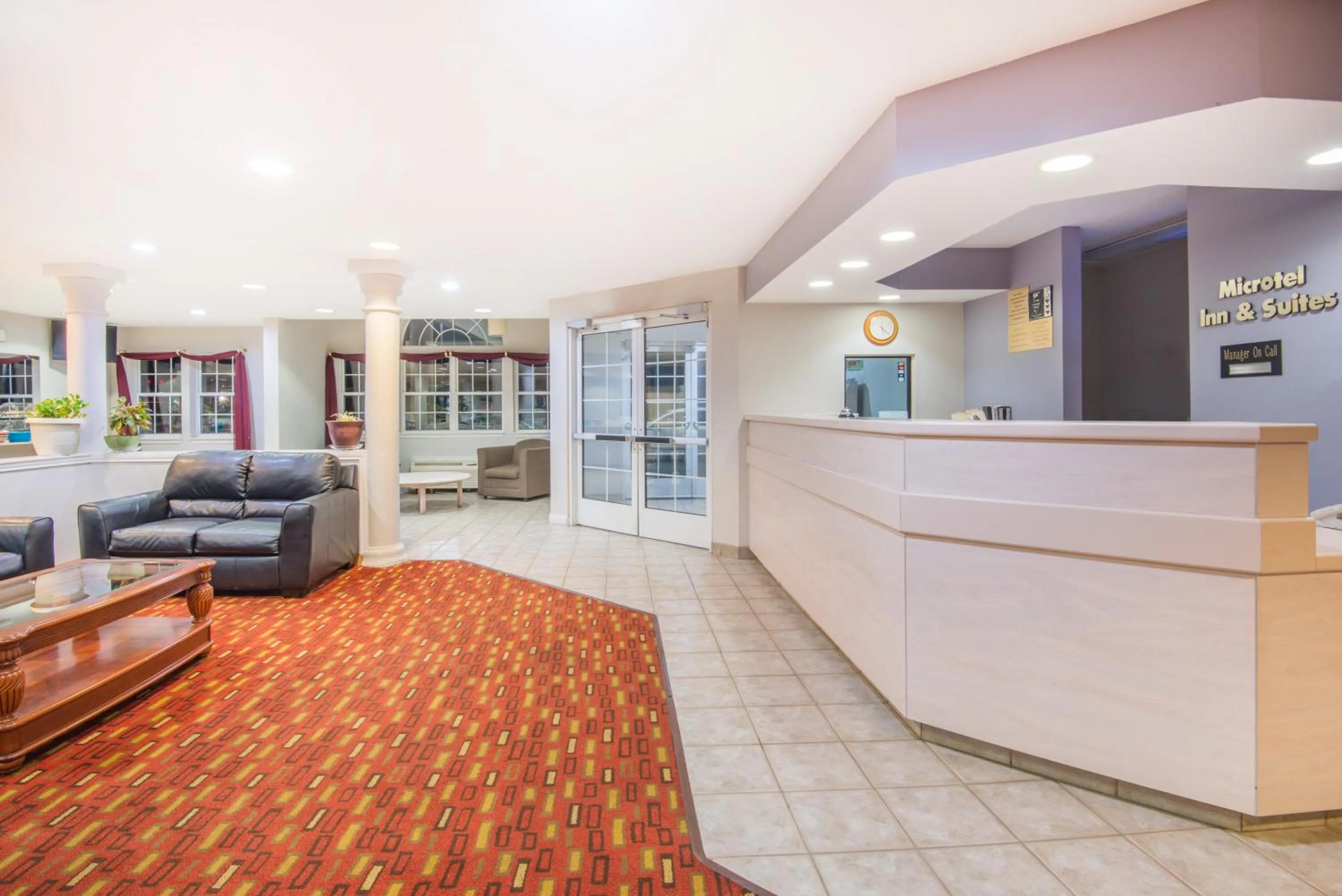 Lobby or reception in Microtel Inn & Suites Claremore Route 66
