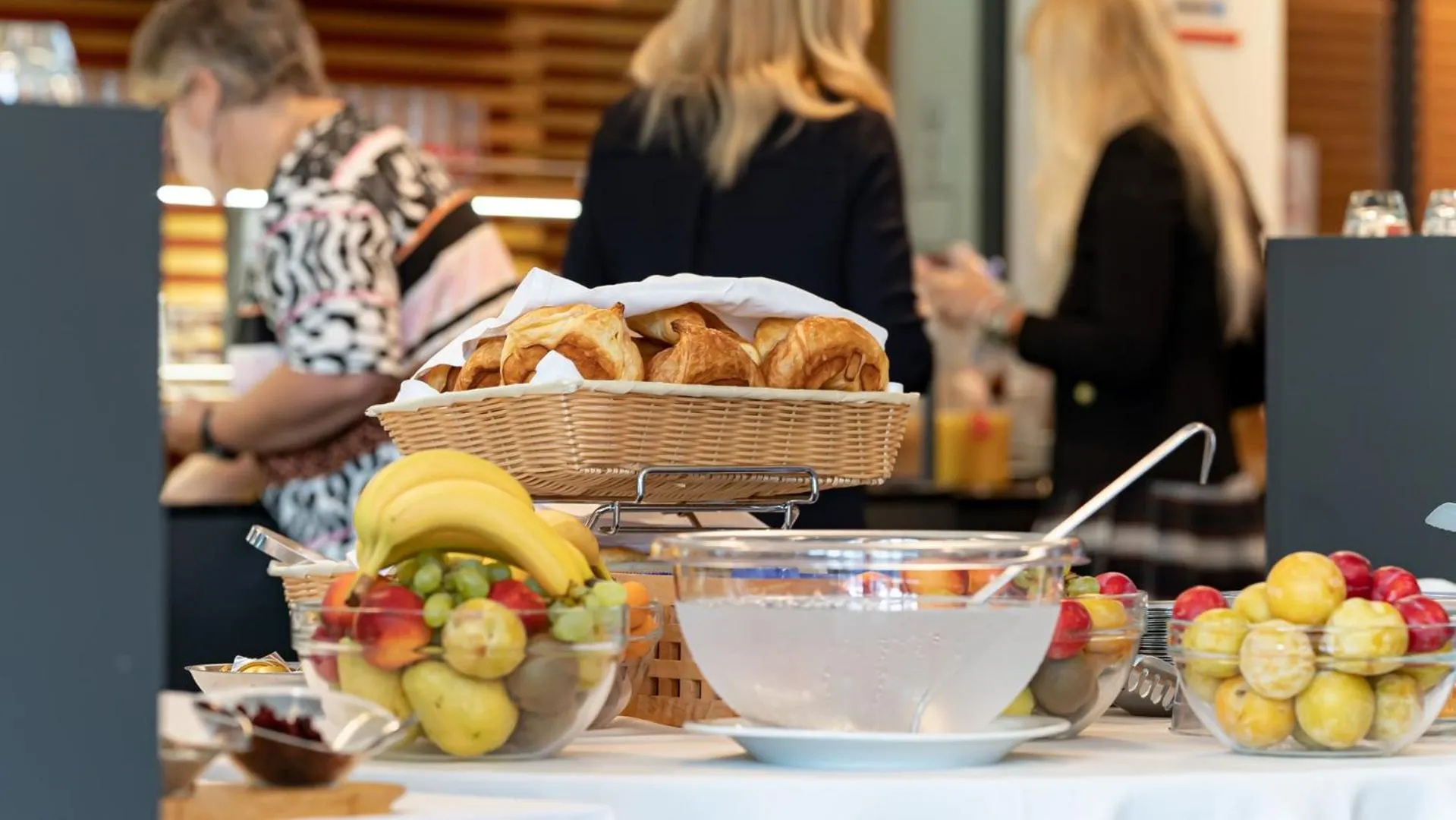 Buffet breakfast in Hotel Pestalozzi Lugano