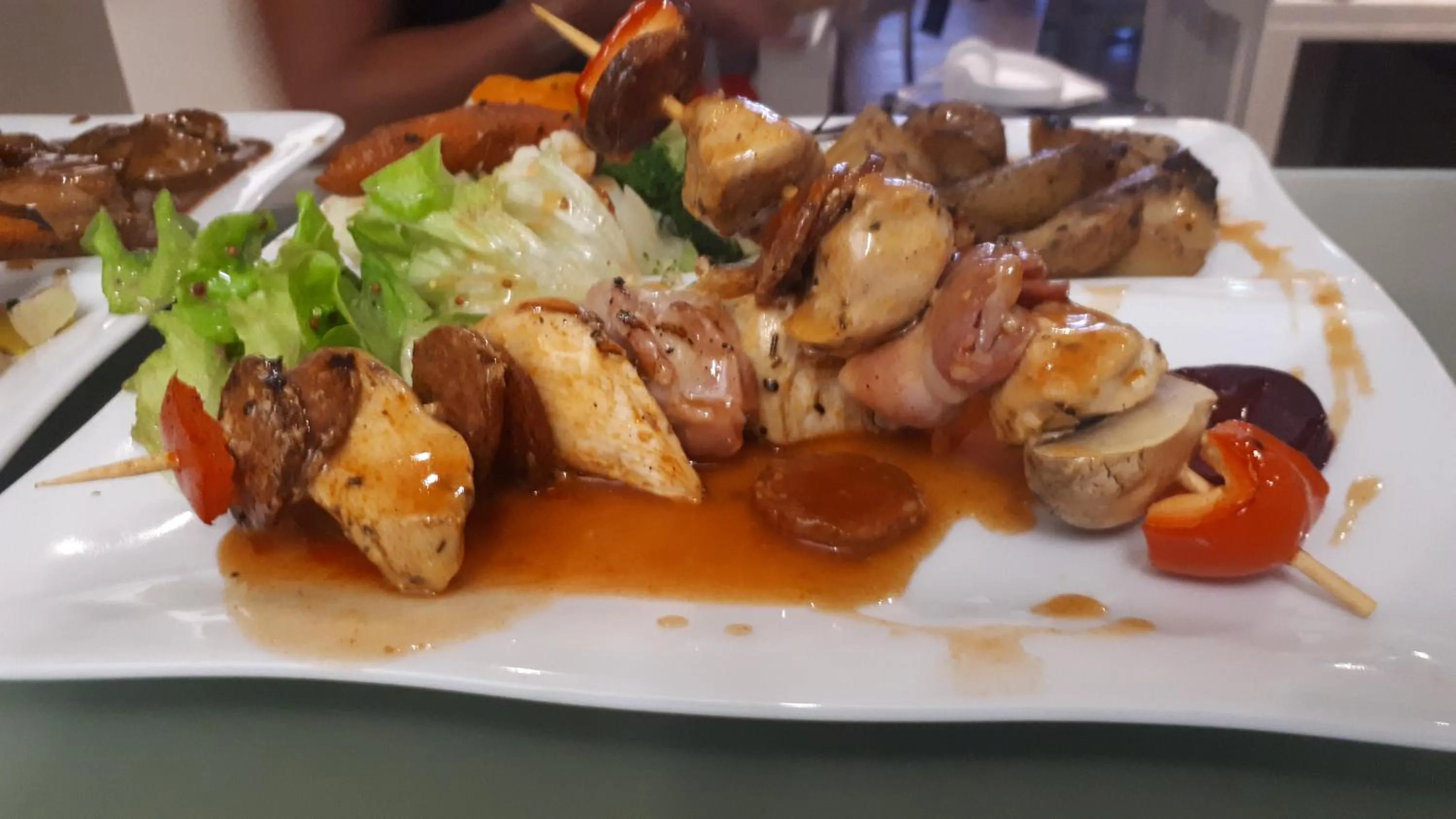 Food and drinks in Hôtel Restaurant L'Industrie