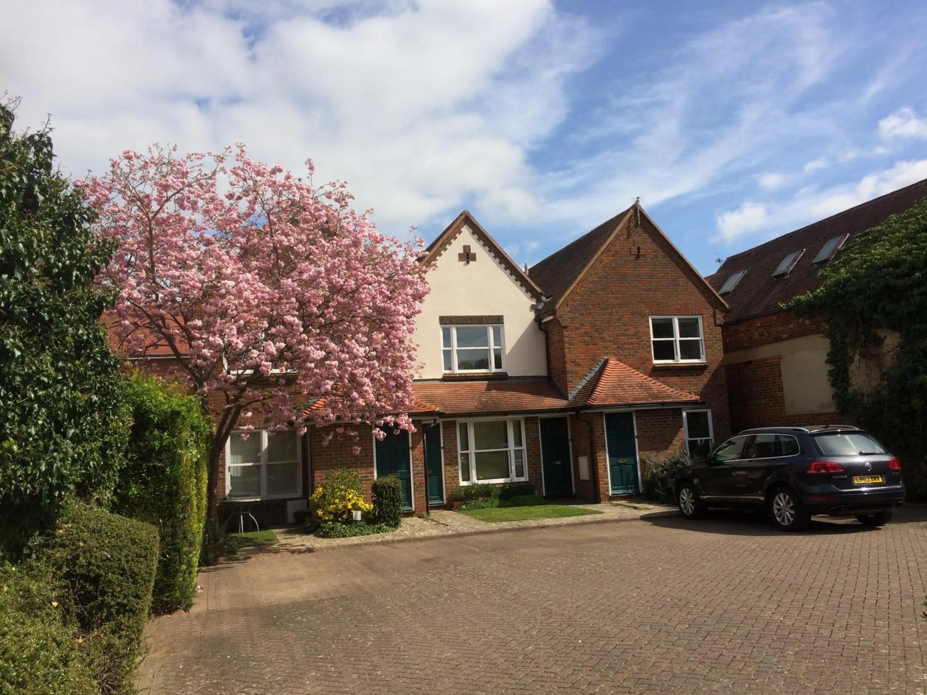 Summer in 3 Summertown Court