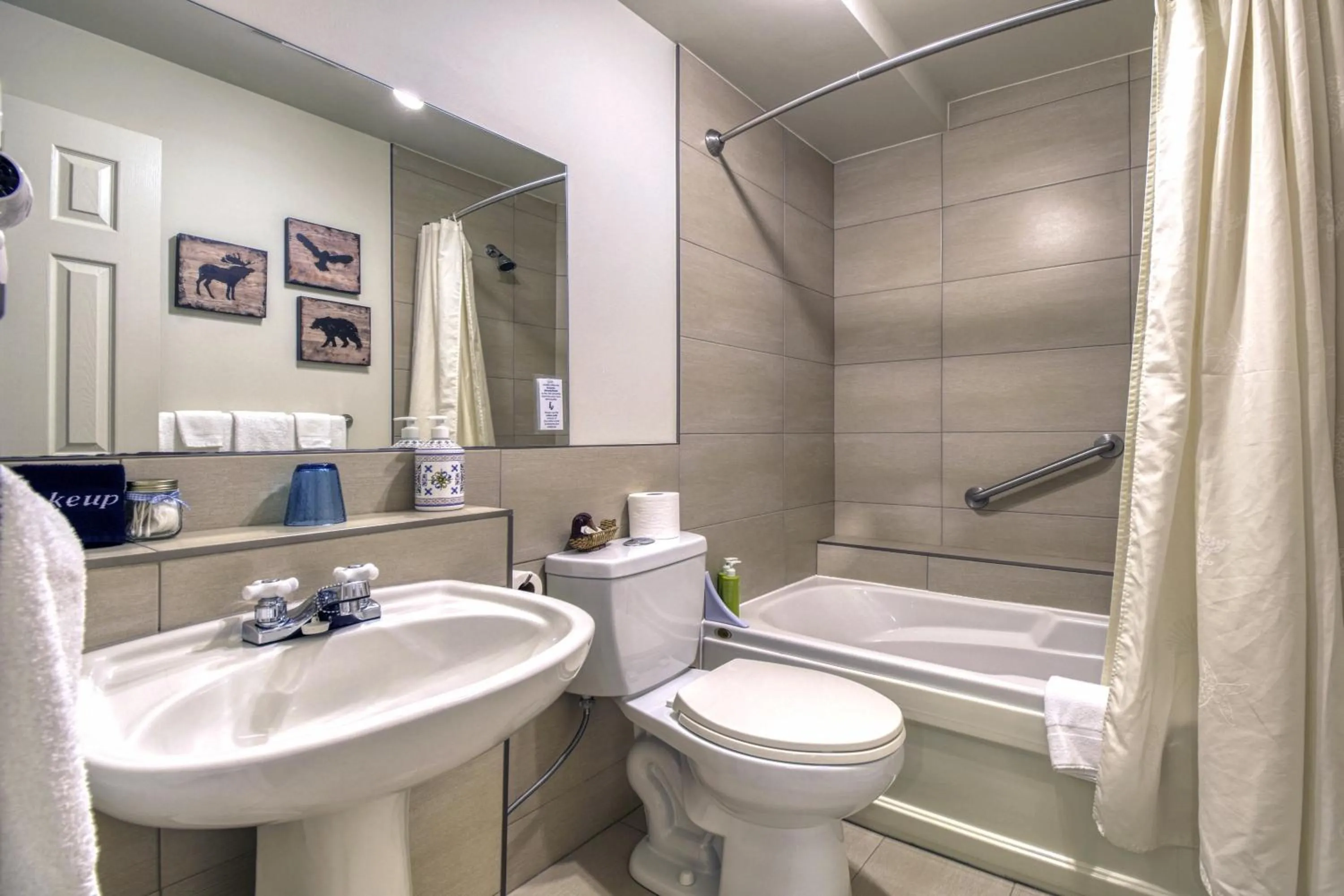 Auberge Le Lupin-Self Check-in