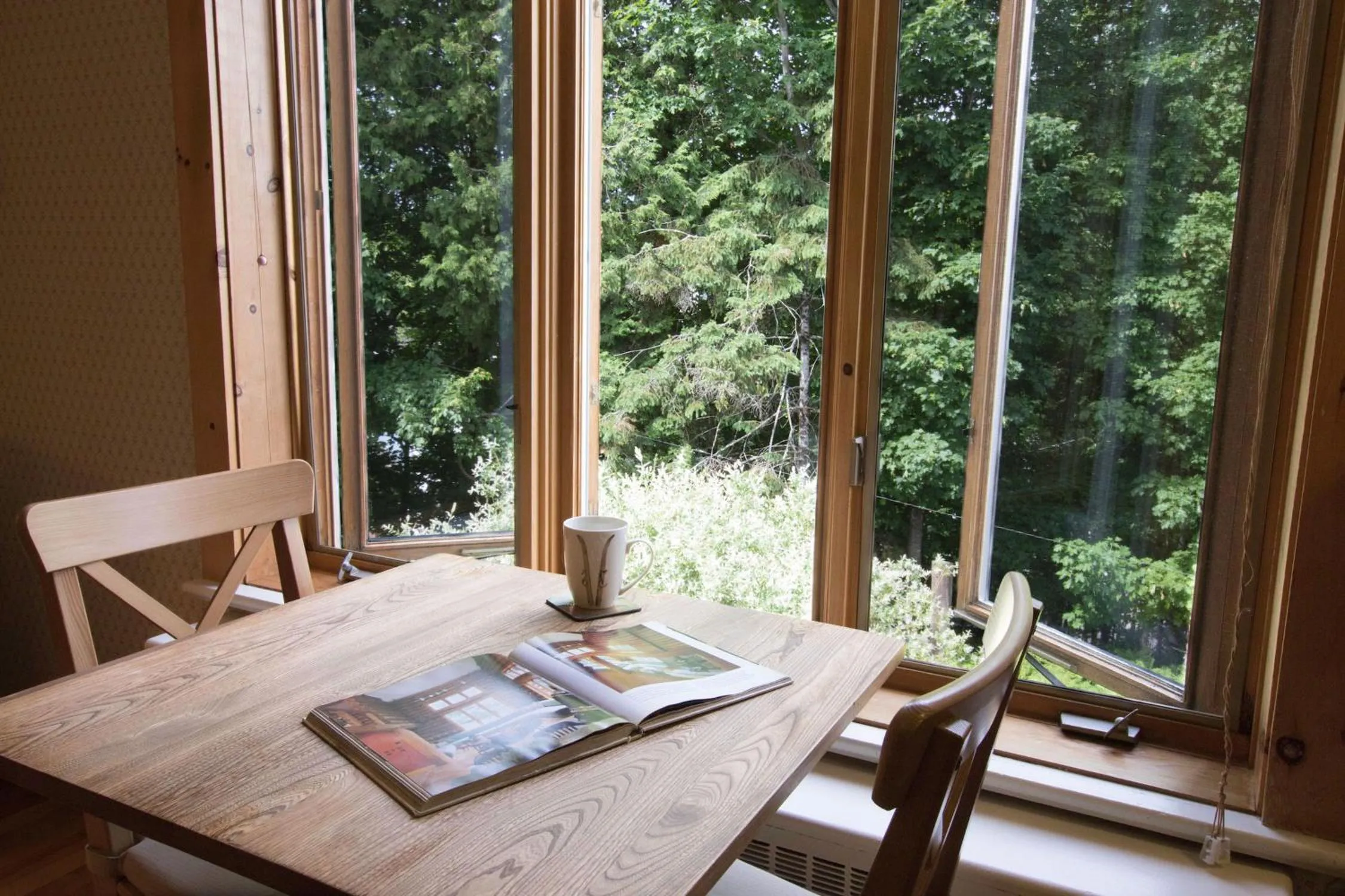 Garden in Auberge Le Lupin-Self Check-in