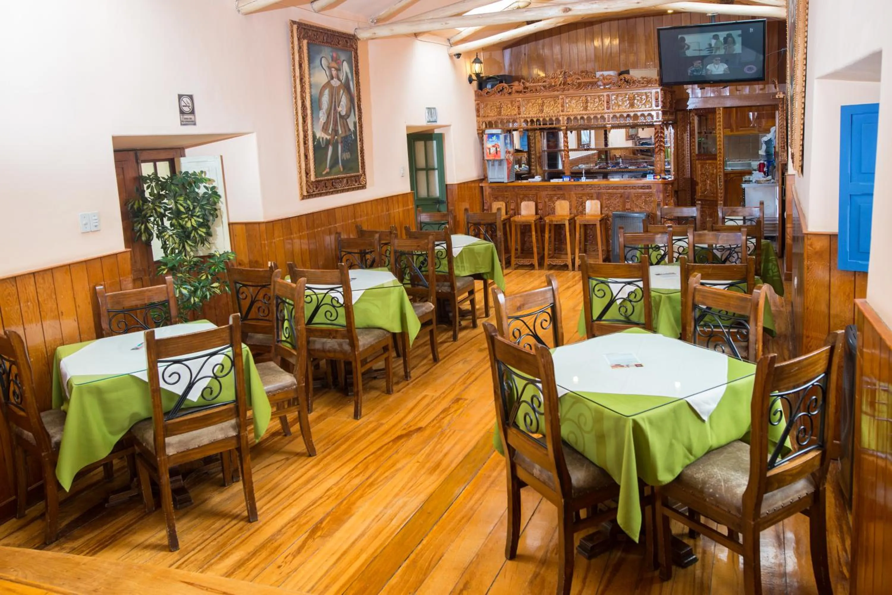 Restaurant/places to eat in Amaru Inca