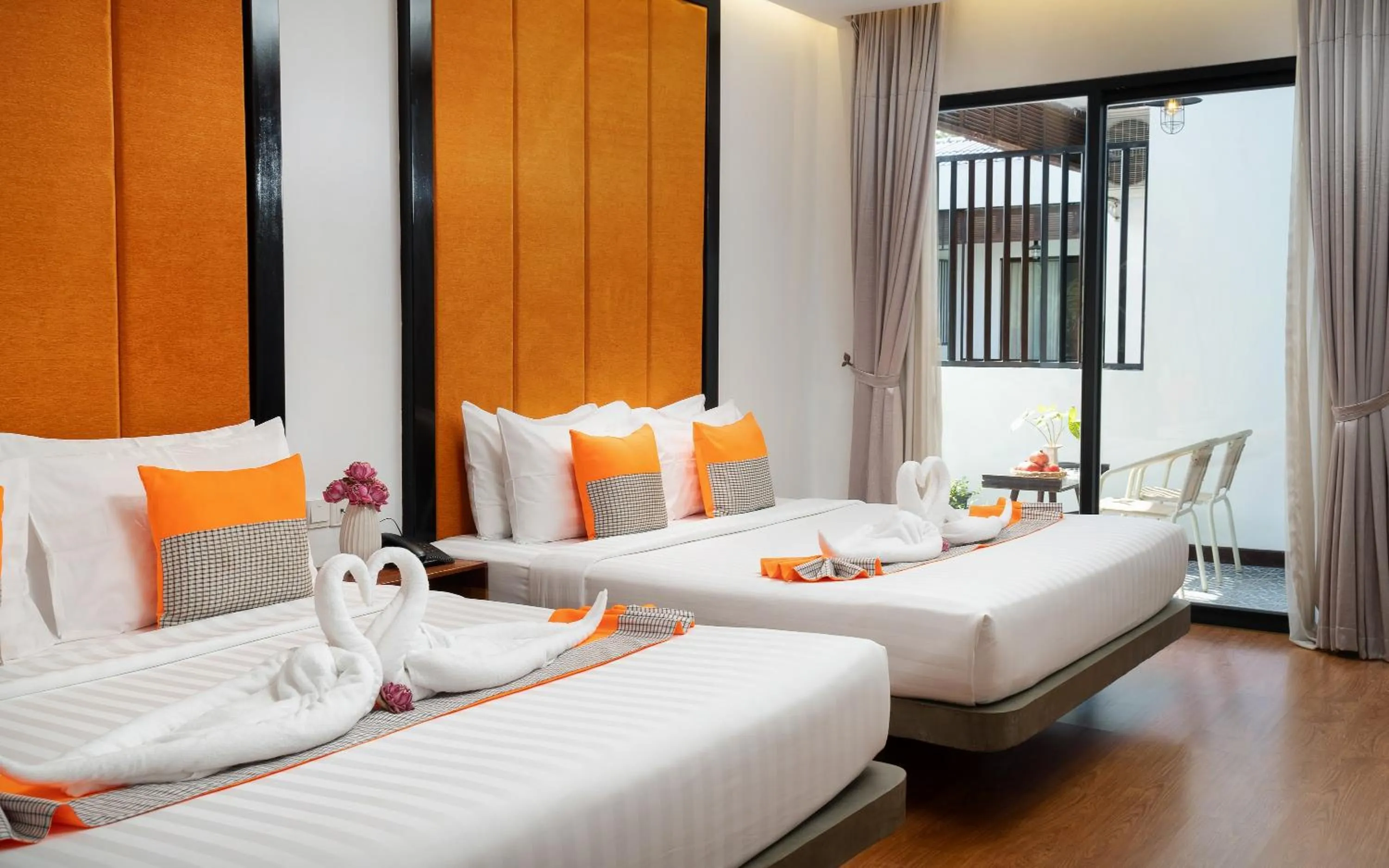 Bed in Central Corner d'Angkor