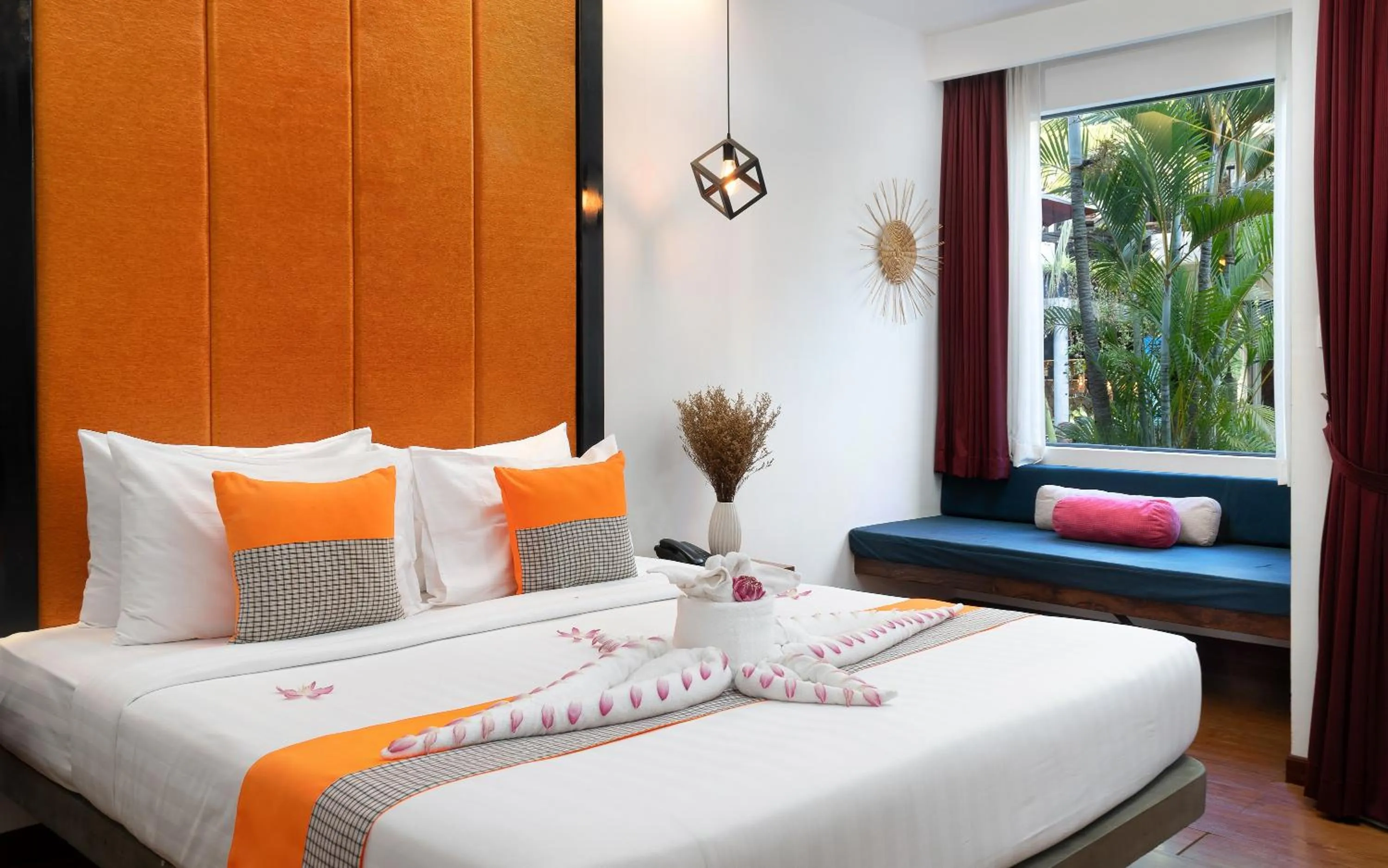 Bed in Central Corner d'Angkor