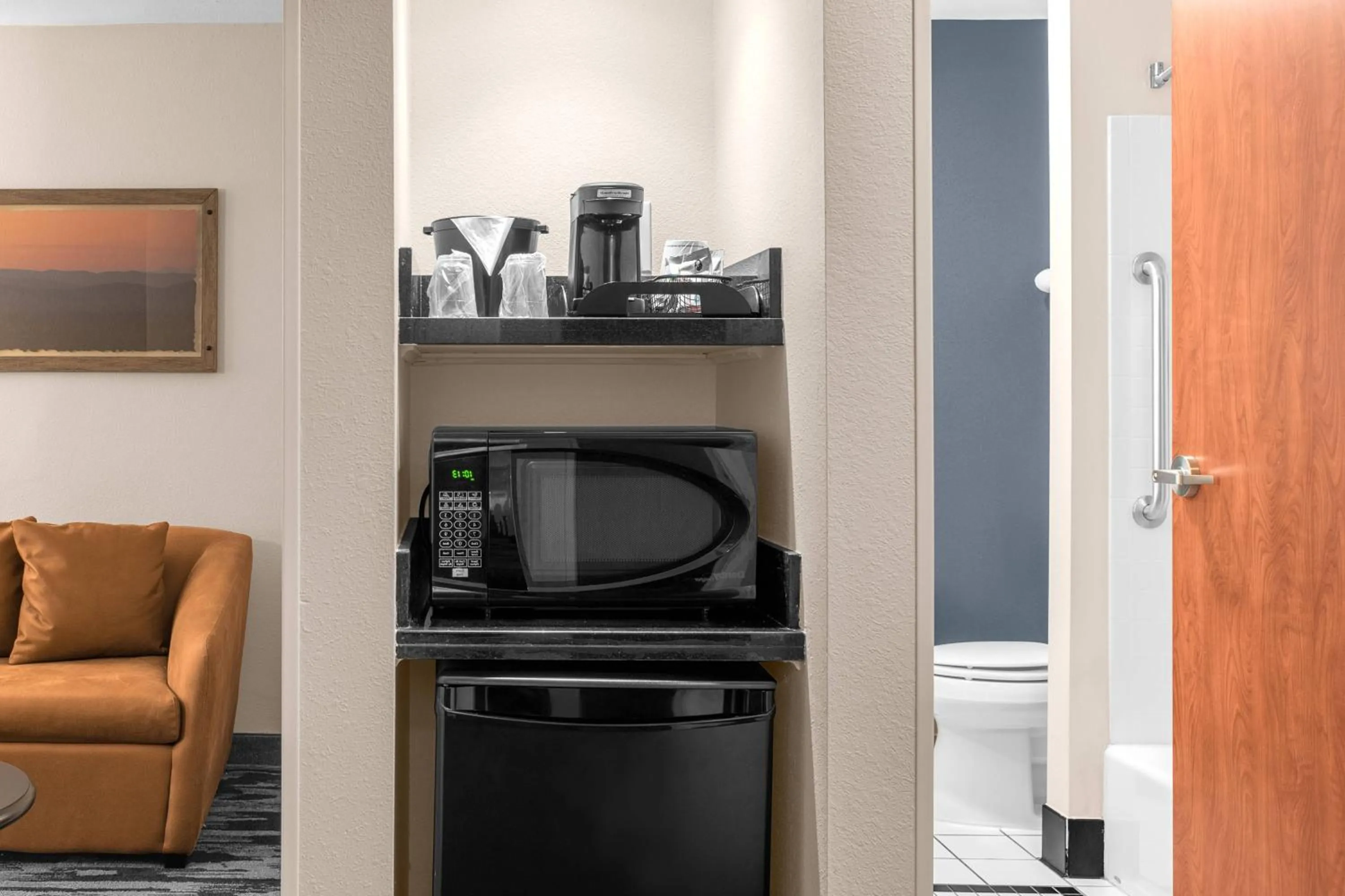 Photo of the whole room in Fairfield by Marriott Inn & Suites Columbus Hilliard