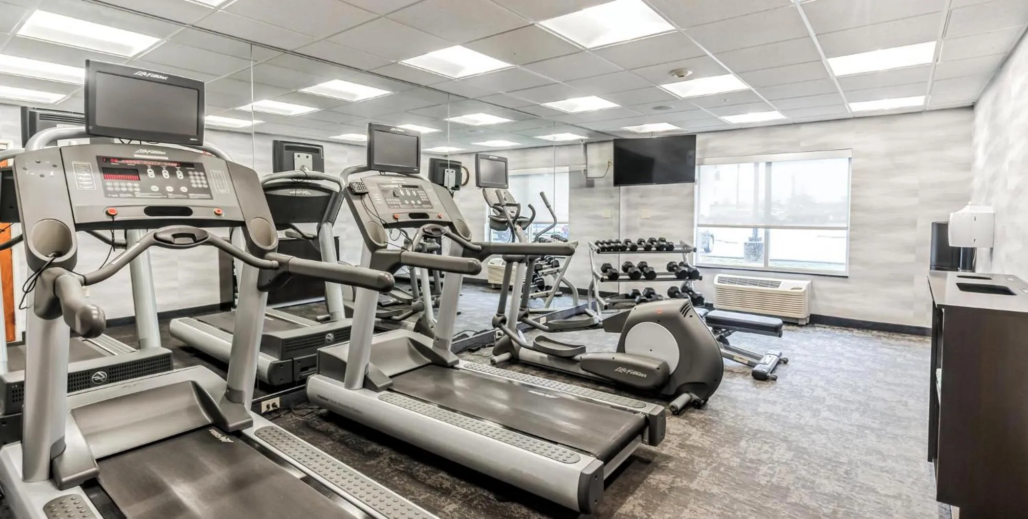 Fitness centre/facilities in Fairfield by Marriott Inn & Suites Columbus Hilliard