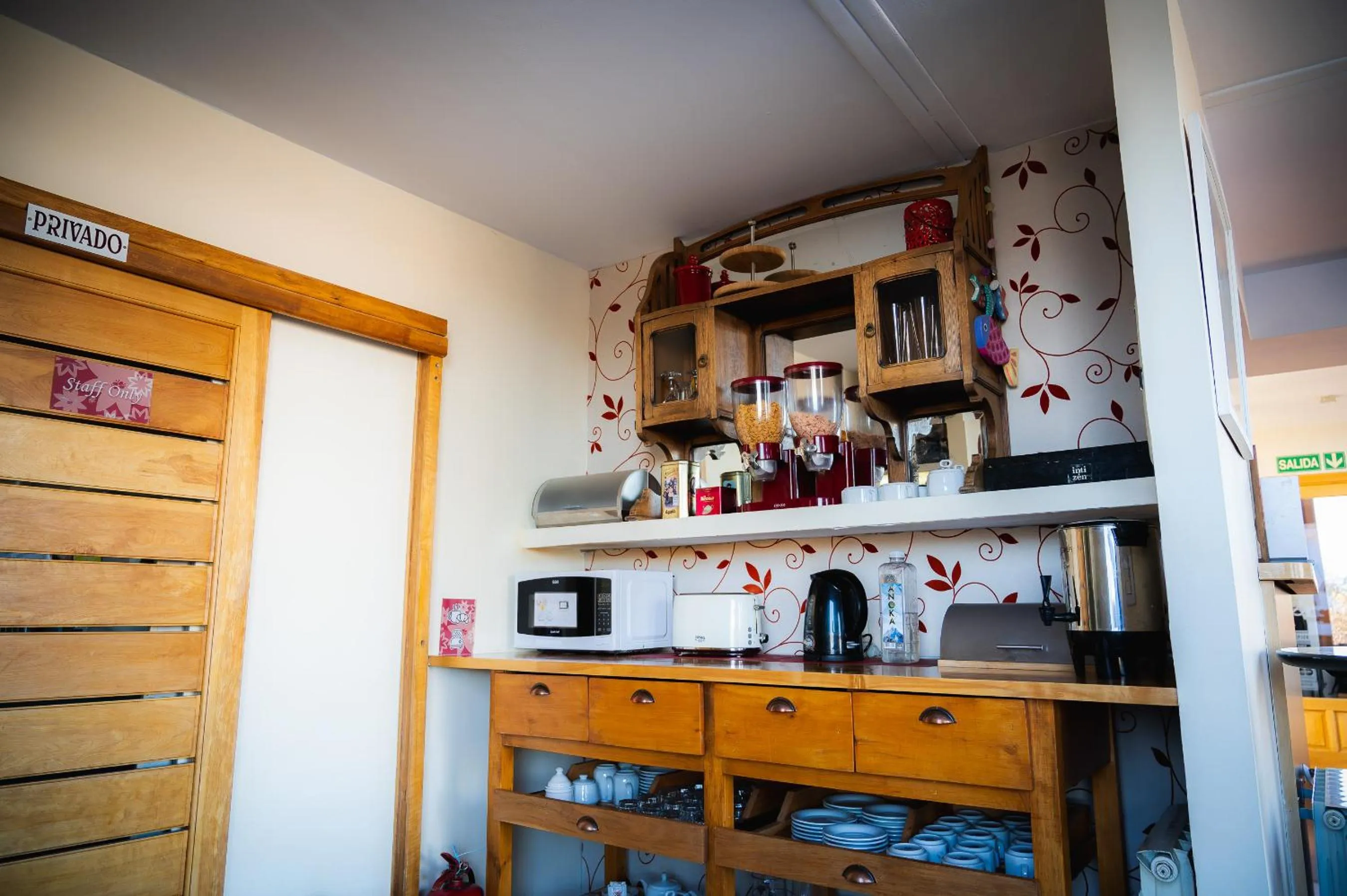 Buffet breakfast in Hosteria Foike