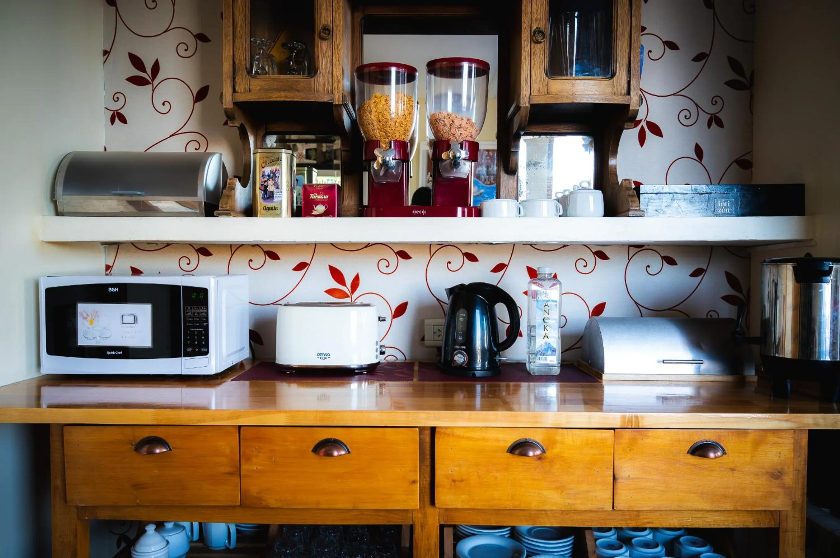 Buffet breakfast in Hosteria Foike