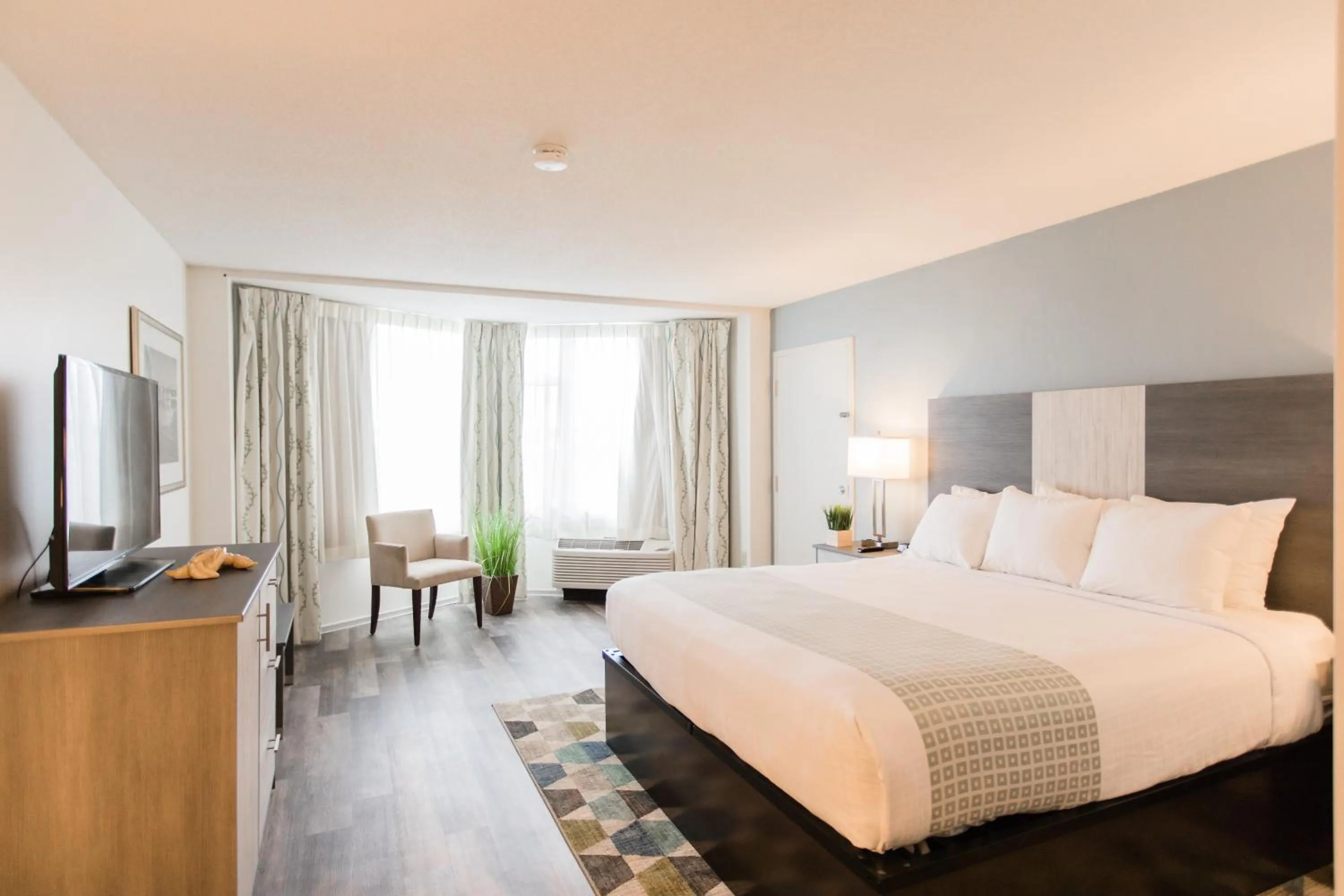 Bed in Sea Crest Beach Resort