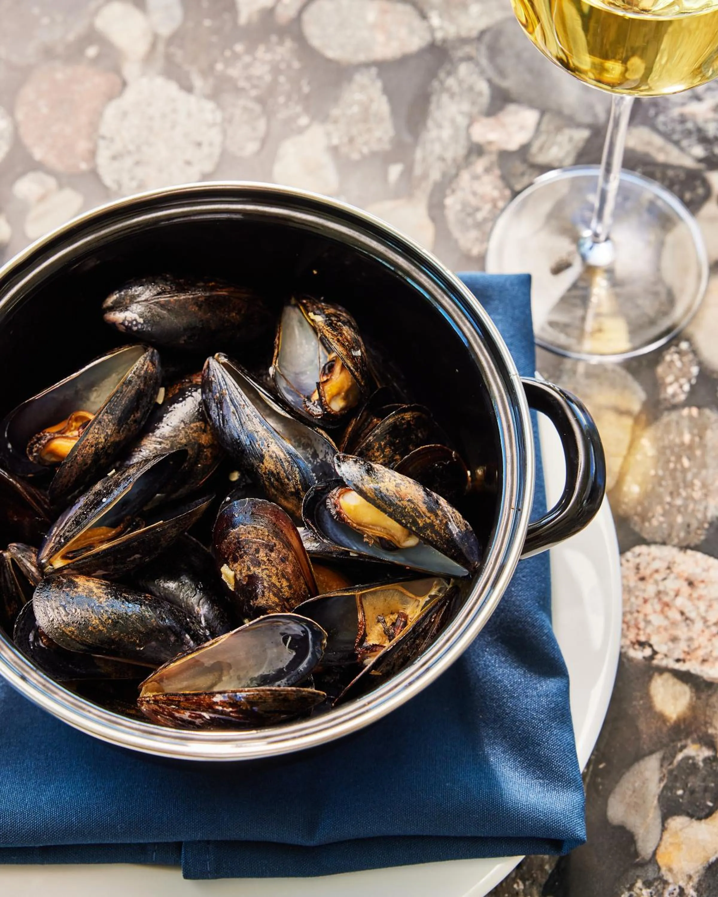 Restaurant/places to eat in Sea Crest Beach Resort