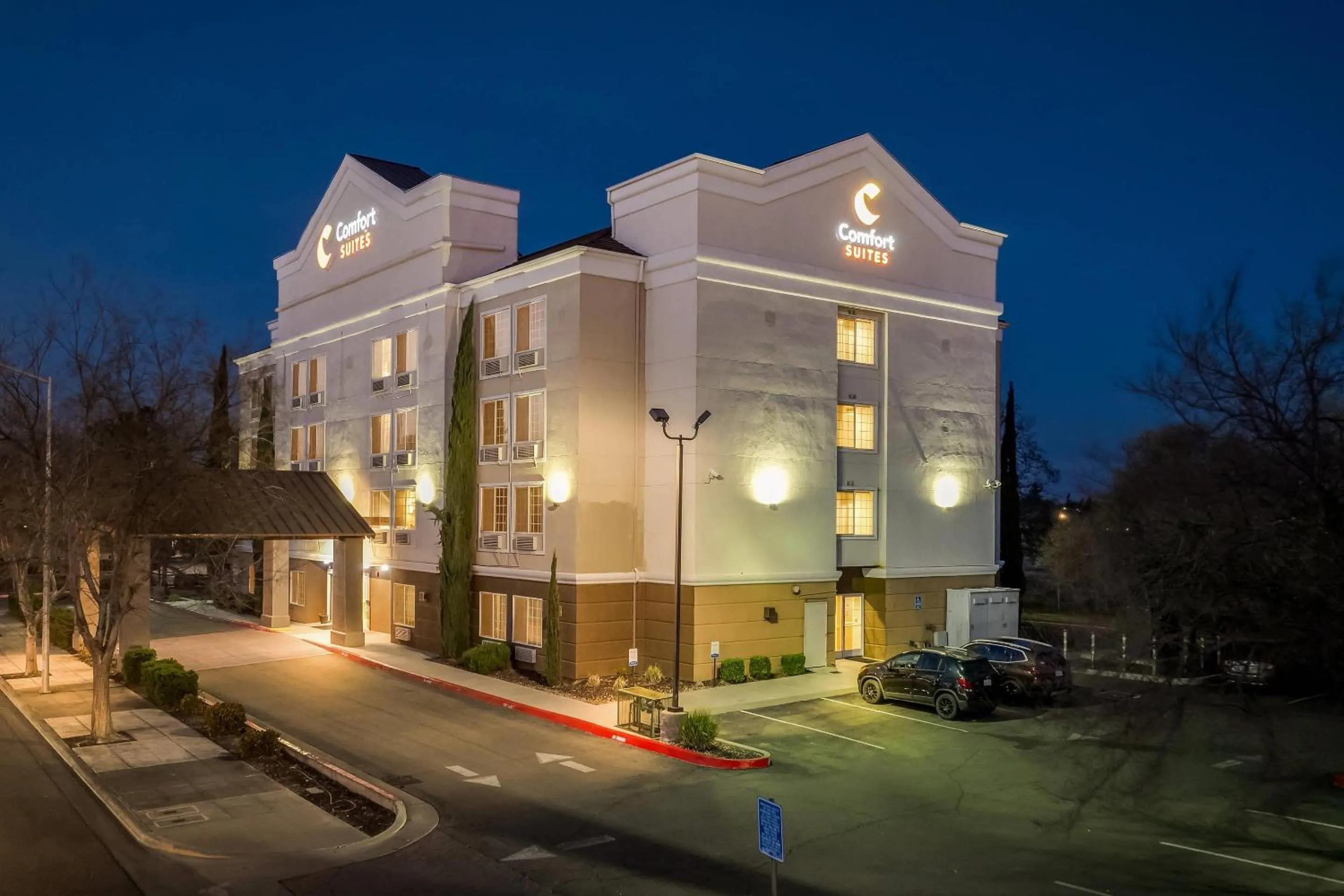 Property building in Comfort Suites Clovis - Fresno