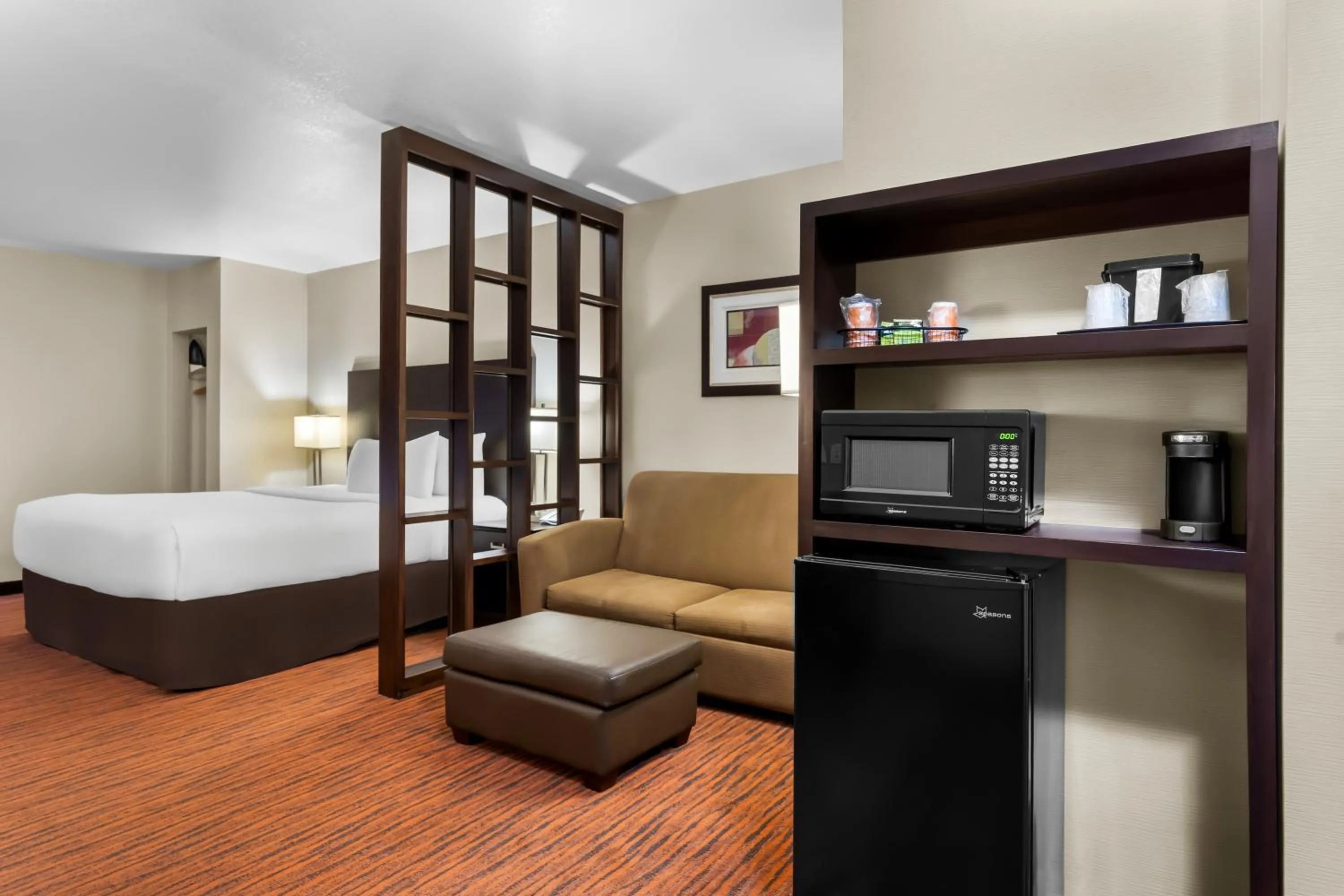 Bed in Comfort Suites Clovis - Fresno