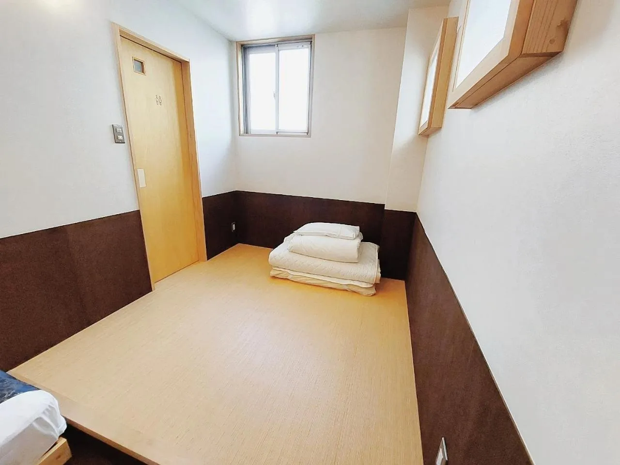 Bed in Poly Hostel 2 Namba