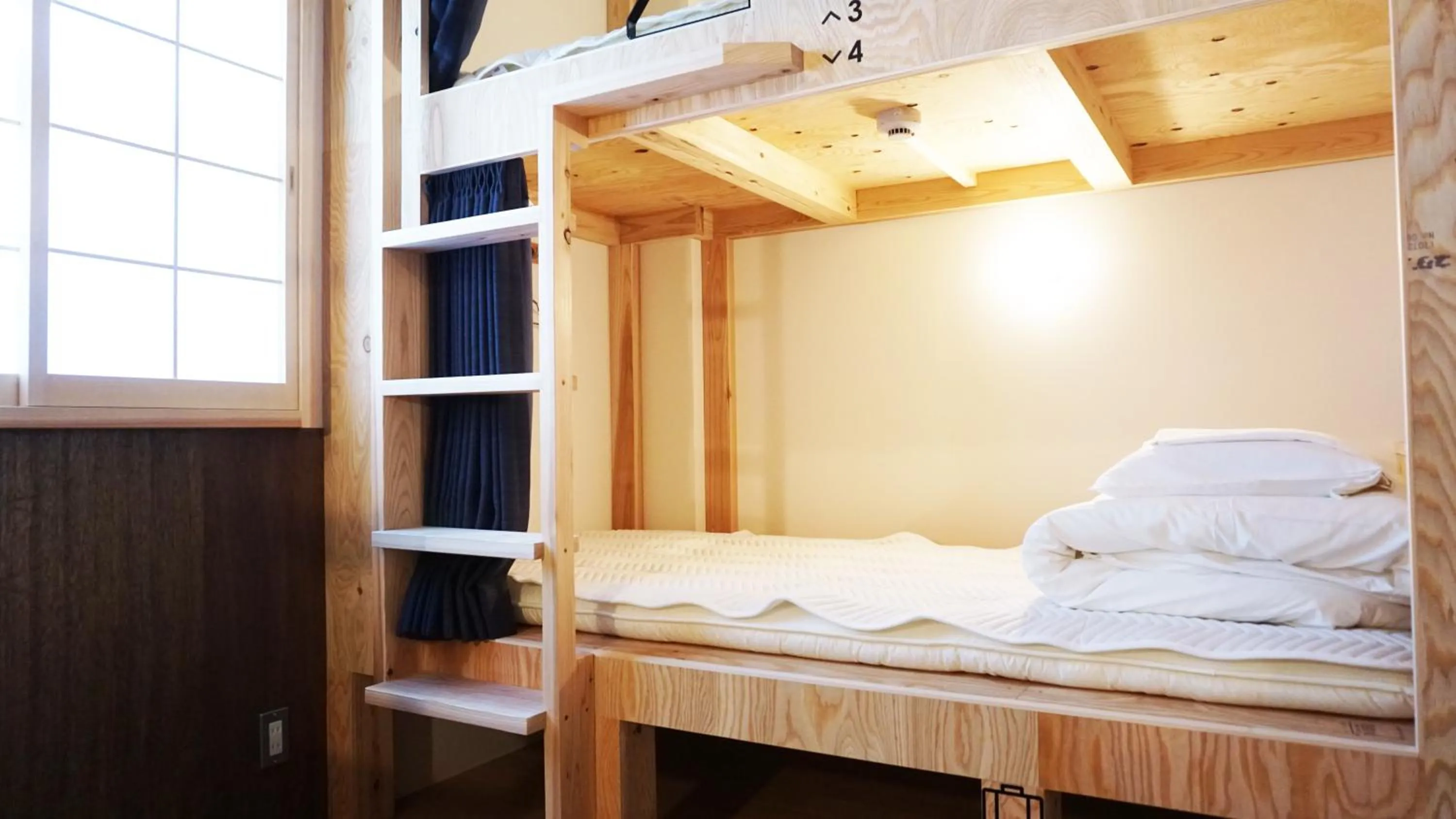 Bed in Poly Hostel 2 Namba