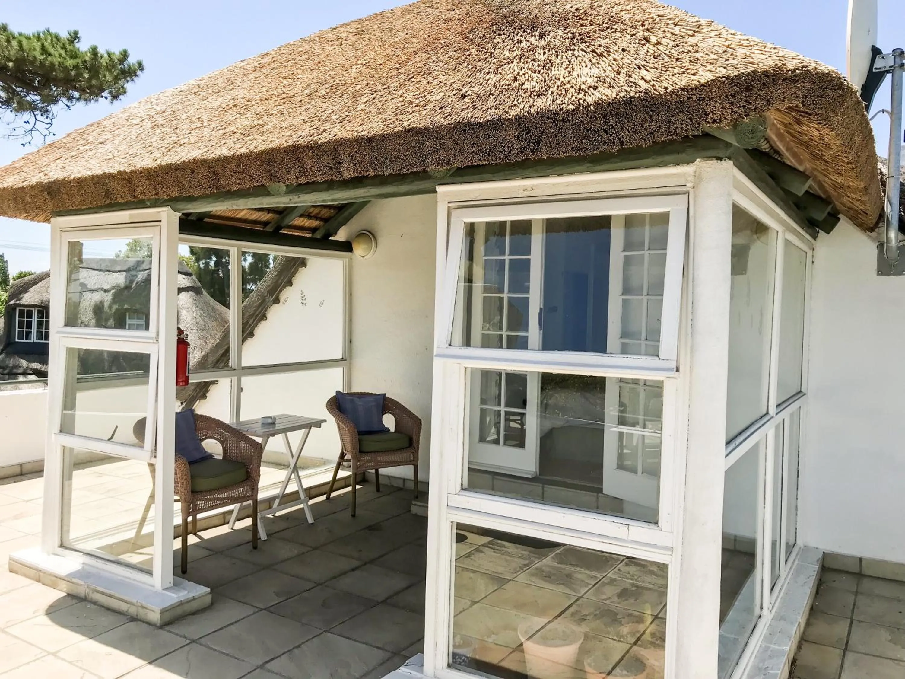 Balcony/Terrace in Howards End Manor B&B