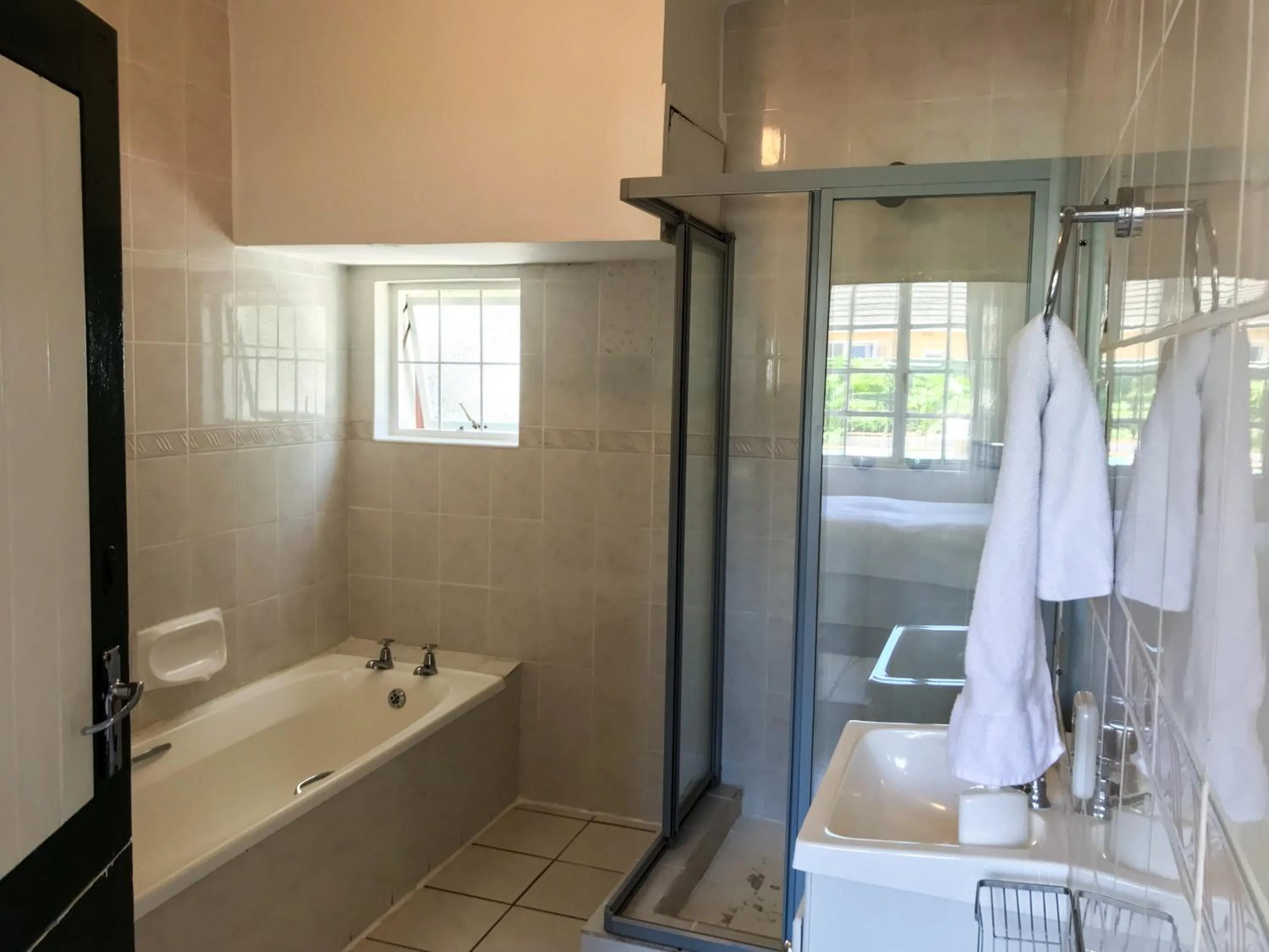 Bathroom in Howards End Manor B&B