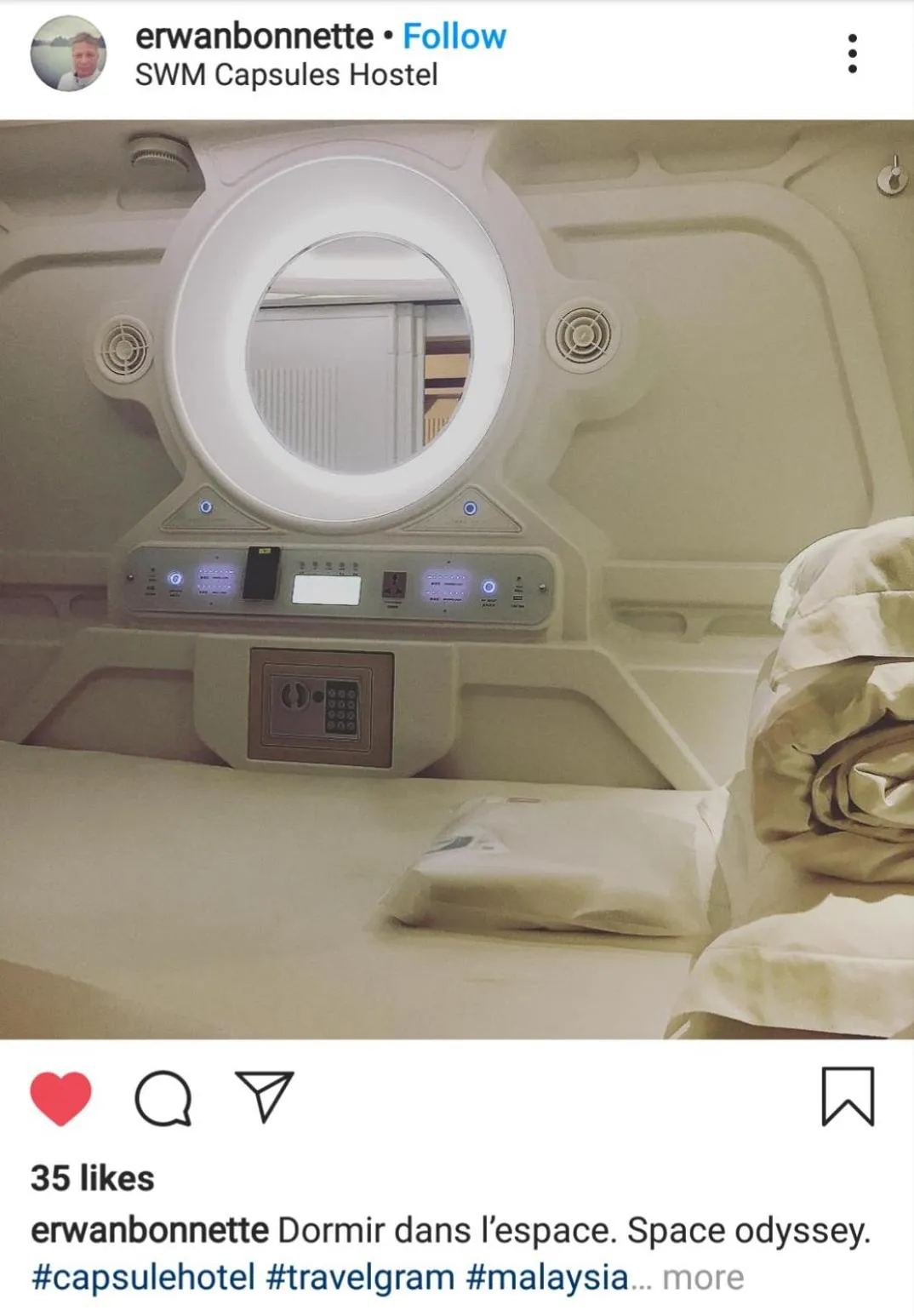 Stay With Me Capsules Hostel