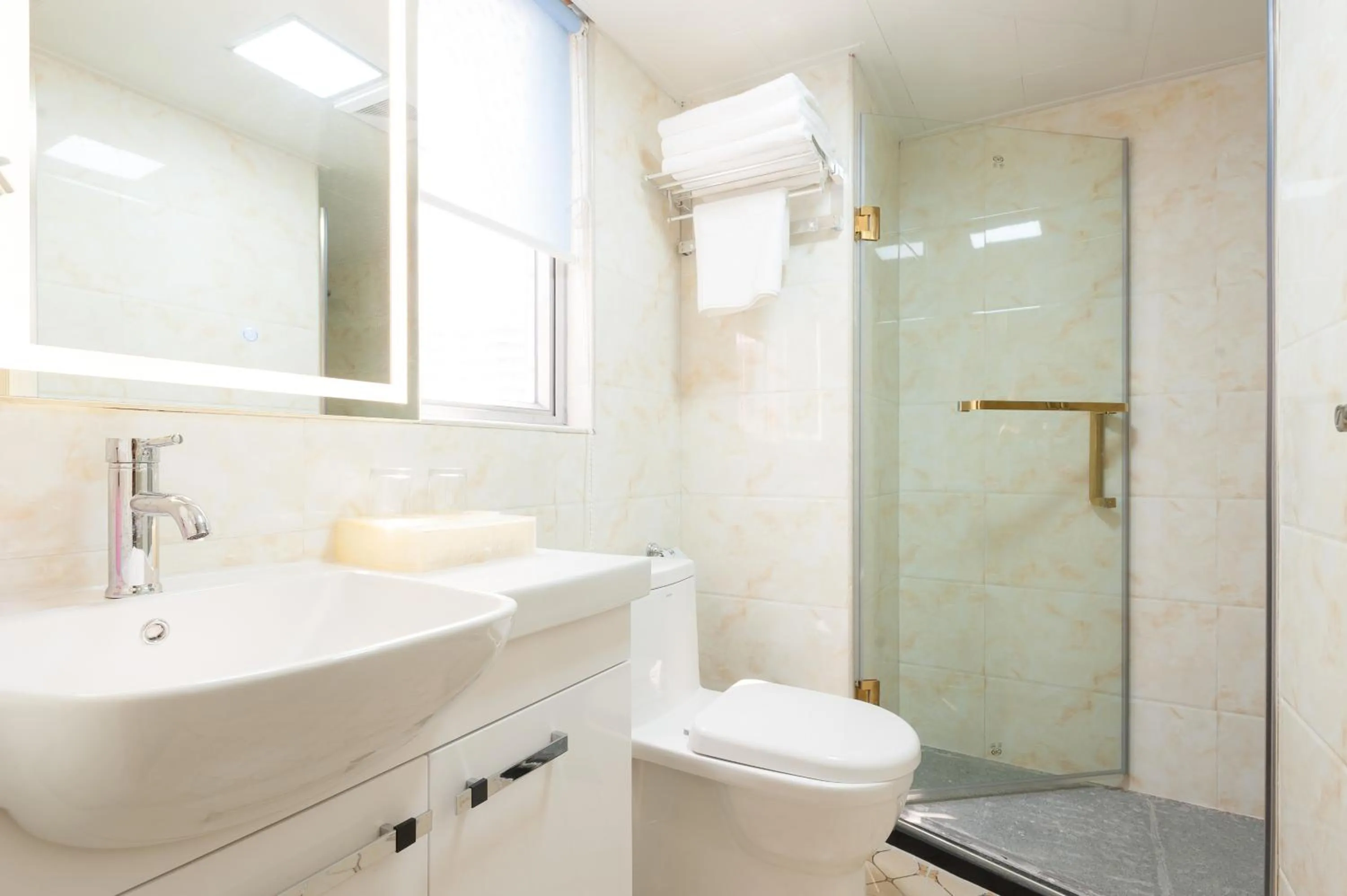 Bathroom in Guangzhou Compass Hotel