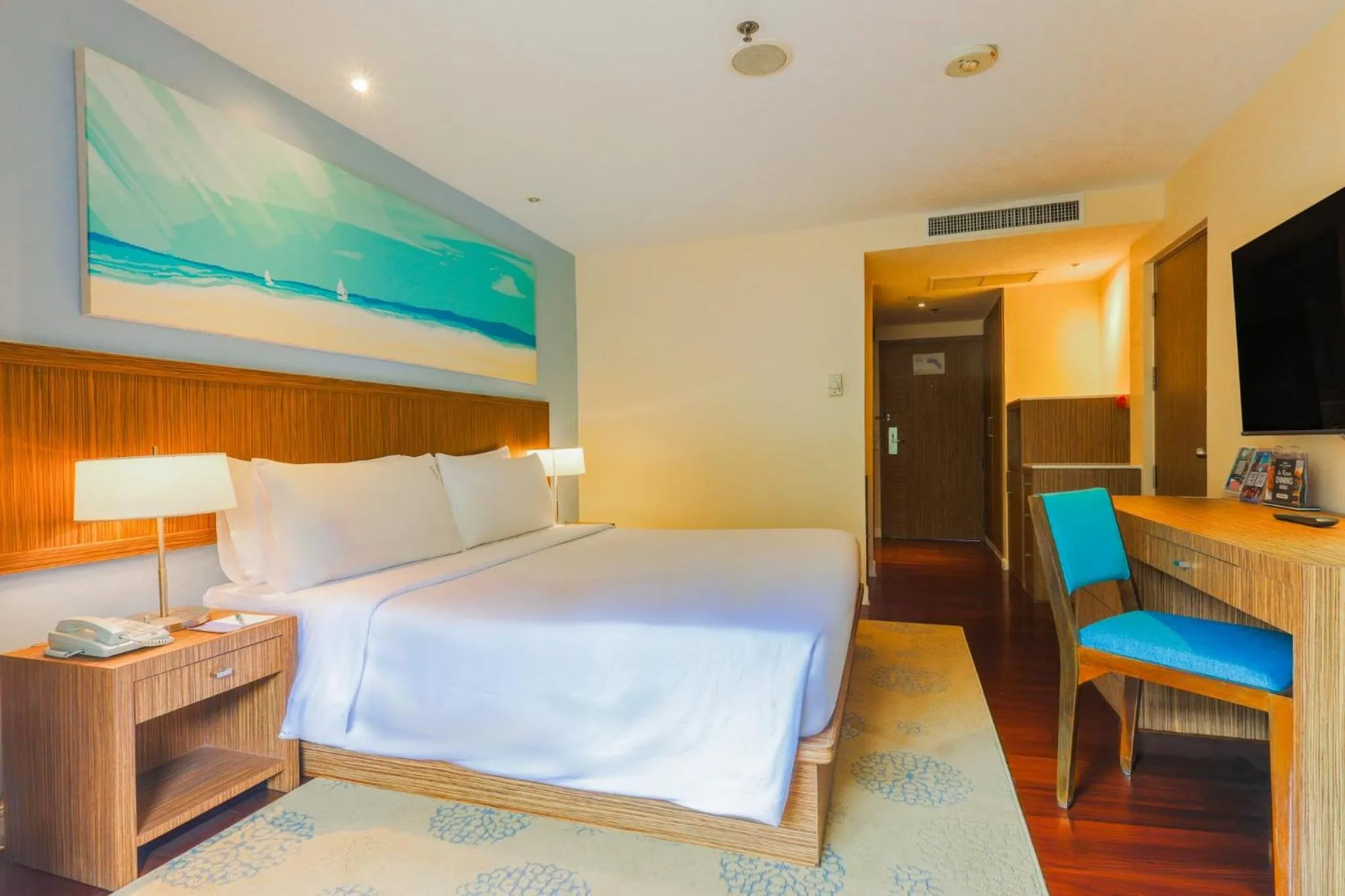 Photo of the whole room, Bed in Holiday Inn Resort Phuket Surin Beach, an IHG Hotel